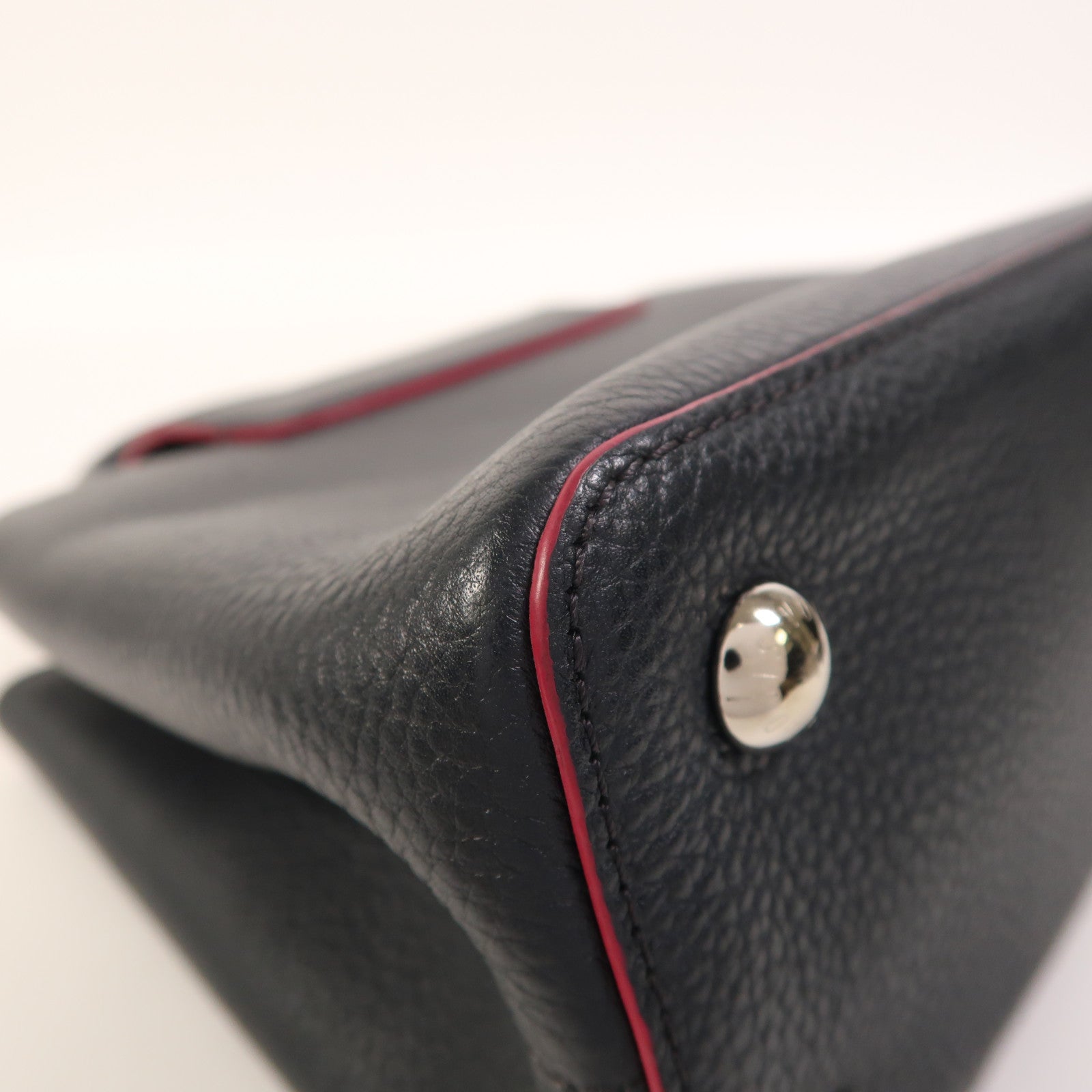 LOUIS VUITTON Taurillon Capucines MM銀扣手挽肩背兩用袋