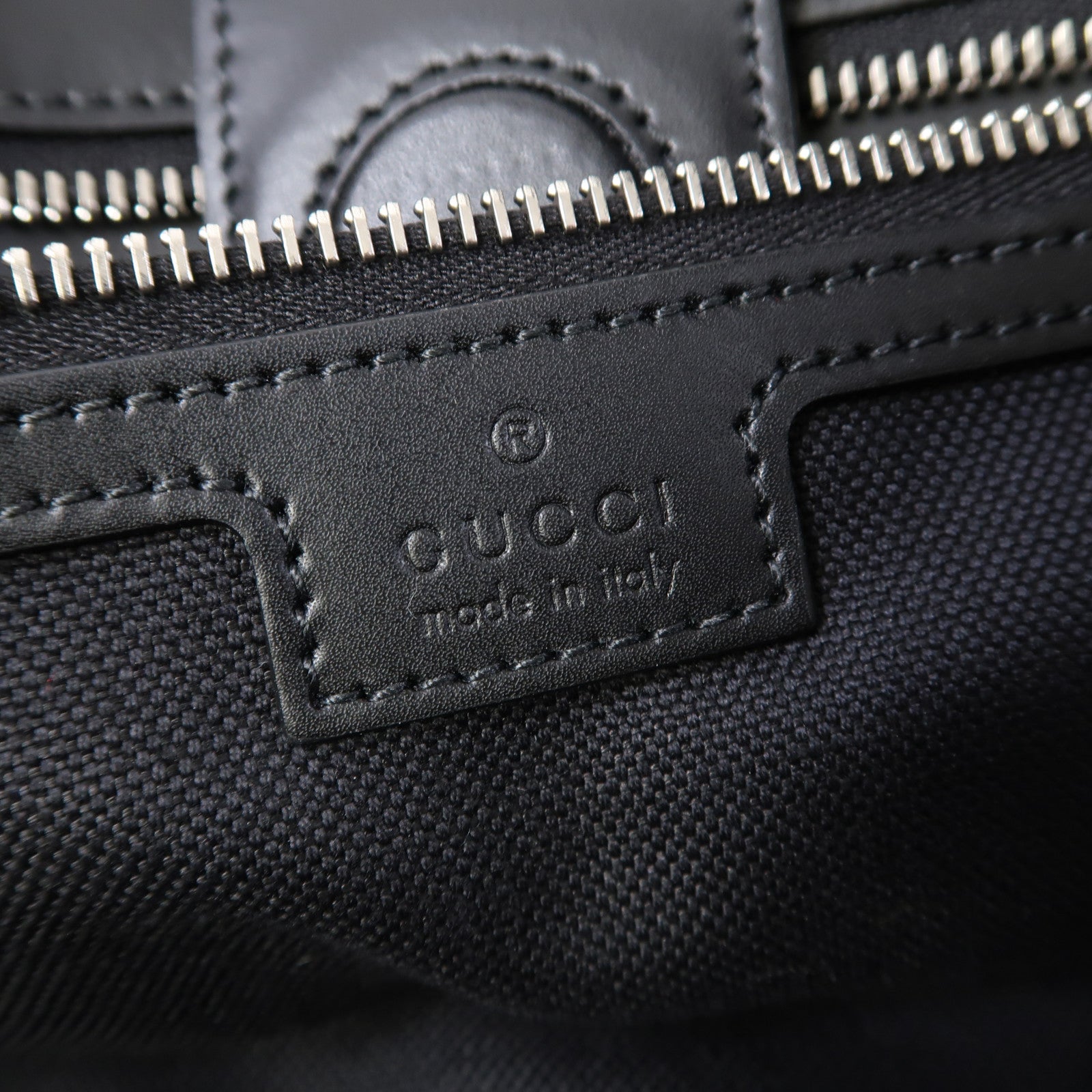 GUCCI 塗層帆布GG Supreme銀扣手挽肩背兩用袋黑色