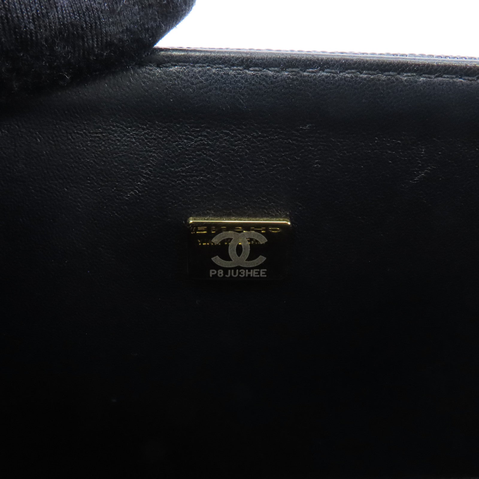 CHANEL Caviar皮革Boy 25金扣鏈帶肩背袋黑色