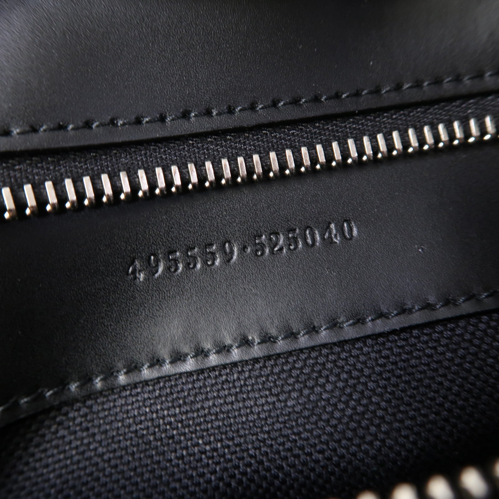 GUCCI 塗層帆布GG Supreme銀扣手挽肩背兩用袋黑色