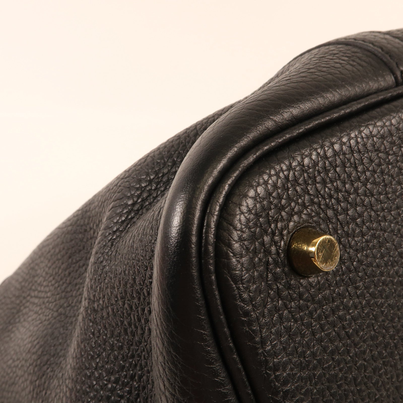 HERMES Clemence皮革Picotin MM金扣手挽袋Noir