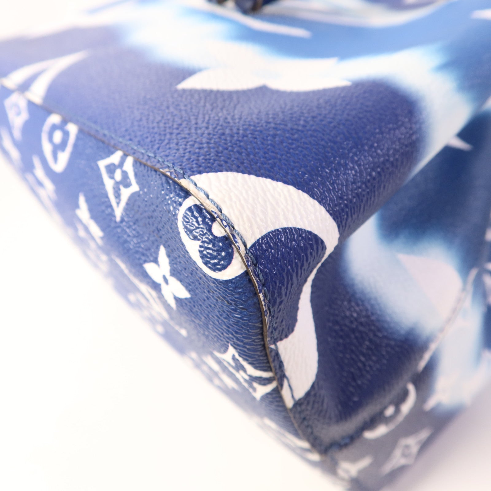 LOUIS VUITTON Monogram Escale Neo Noe銀扣肩背袋