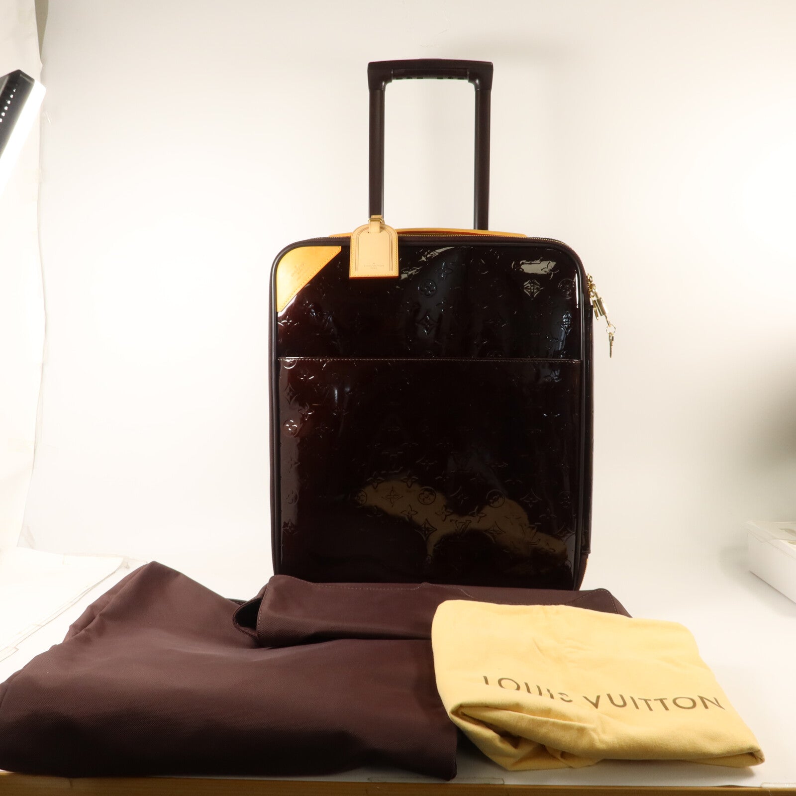 LOUIS VUITTON Monogram Vernis Pegase 45 Suitcase行李箱