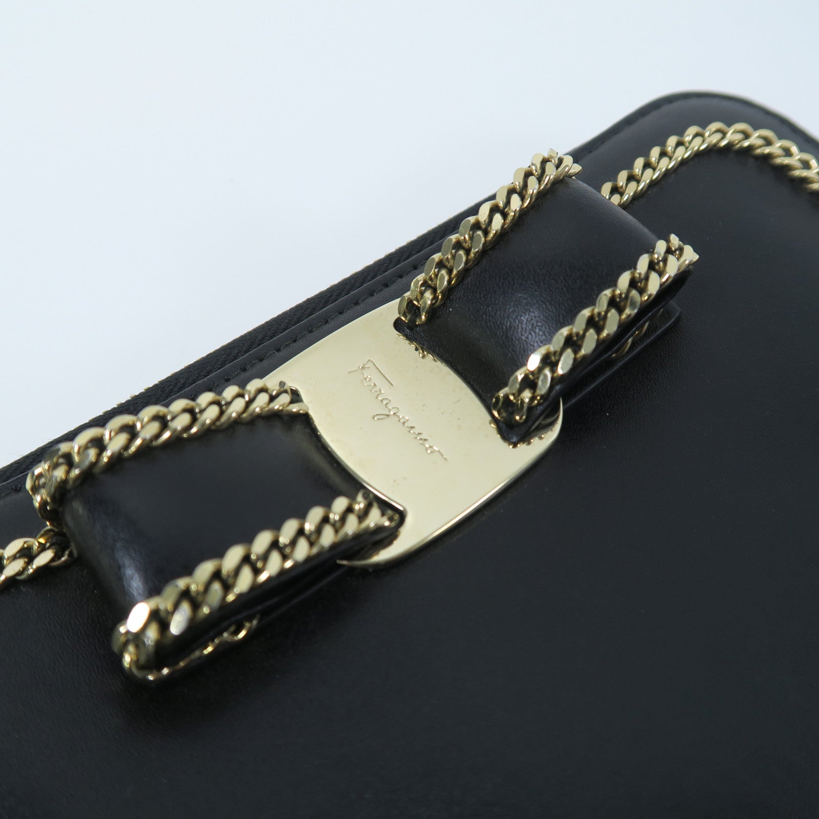 Salvatore Ferragamo 【激減優惠】牛皮皮革Long Wallet金扣長錢包黑色