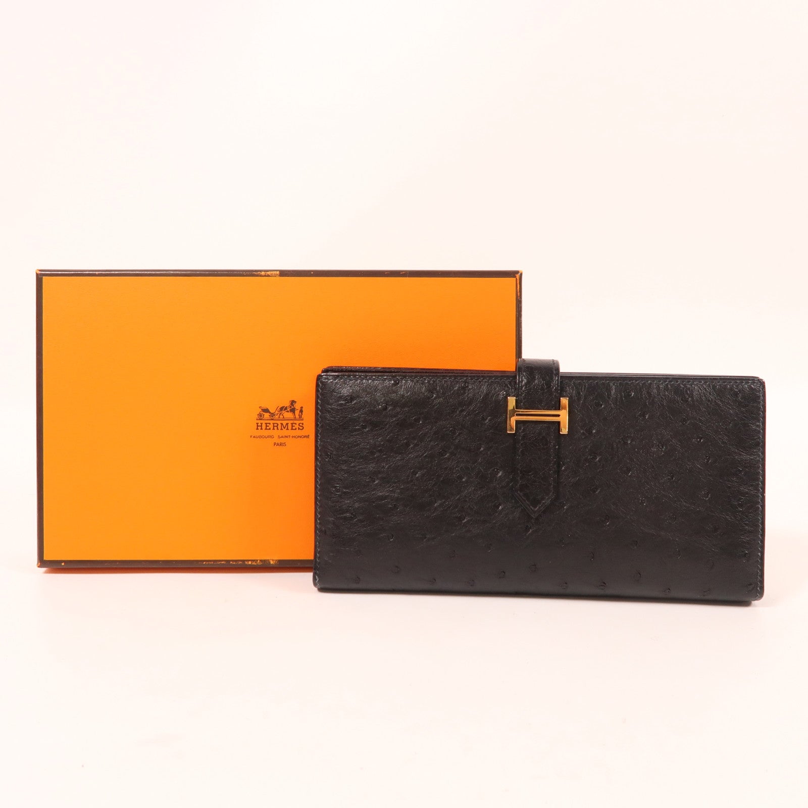 HERMES 鴕鳥皮革Portefeuille Bearn Souffle金扣長錢包Noir黑色