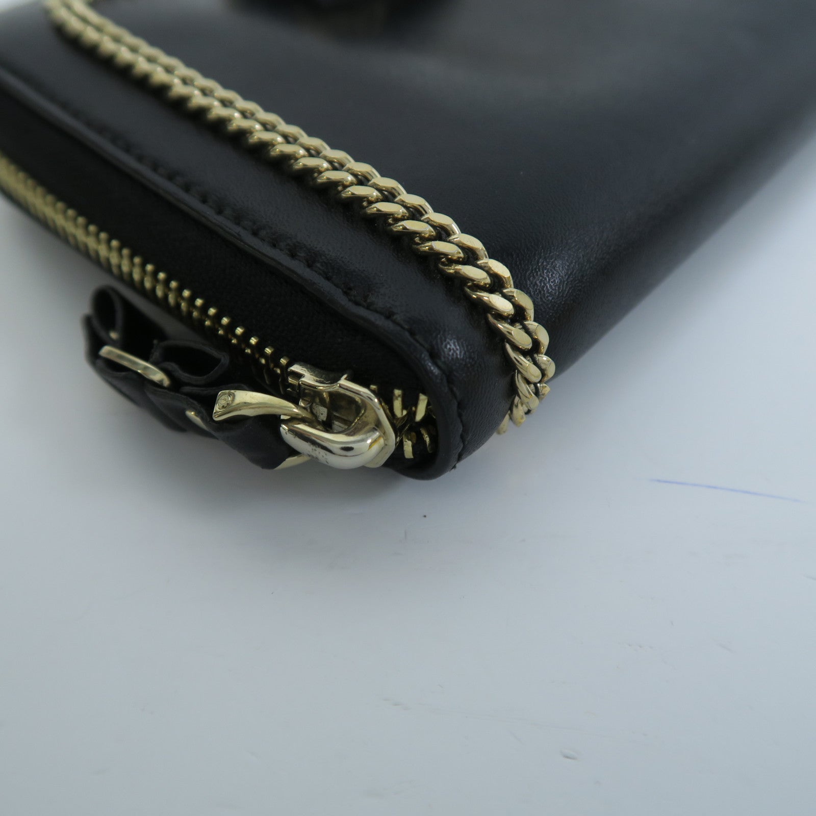 Salvatore Ferragamo 【激減優惠】牛皮皮革Long Wallet金扣長錢包黑色