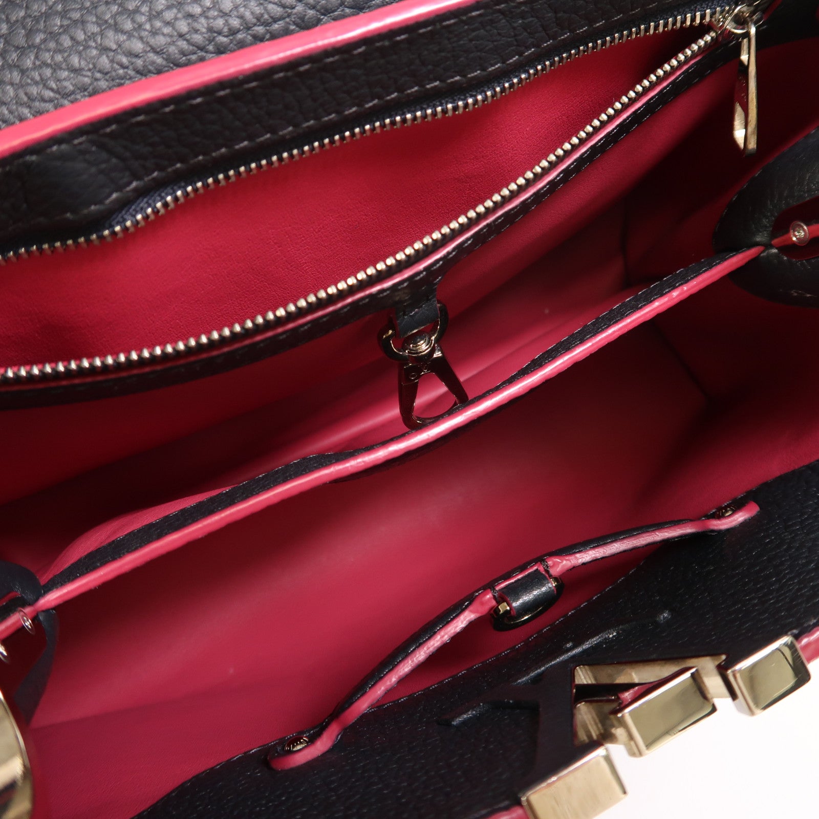 LOUIS VUITTON Taurillon Capucines MM銀扣手挽肩背兩用袋