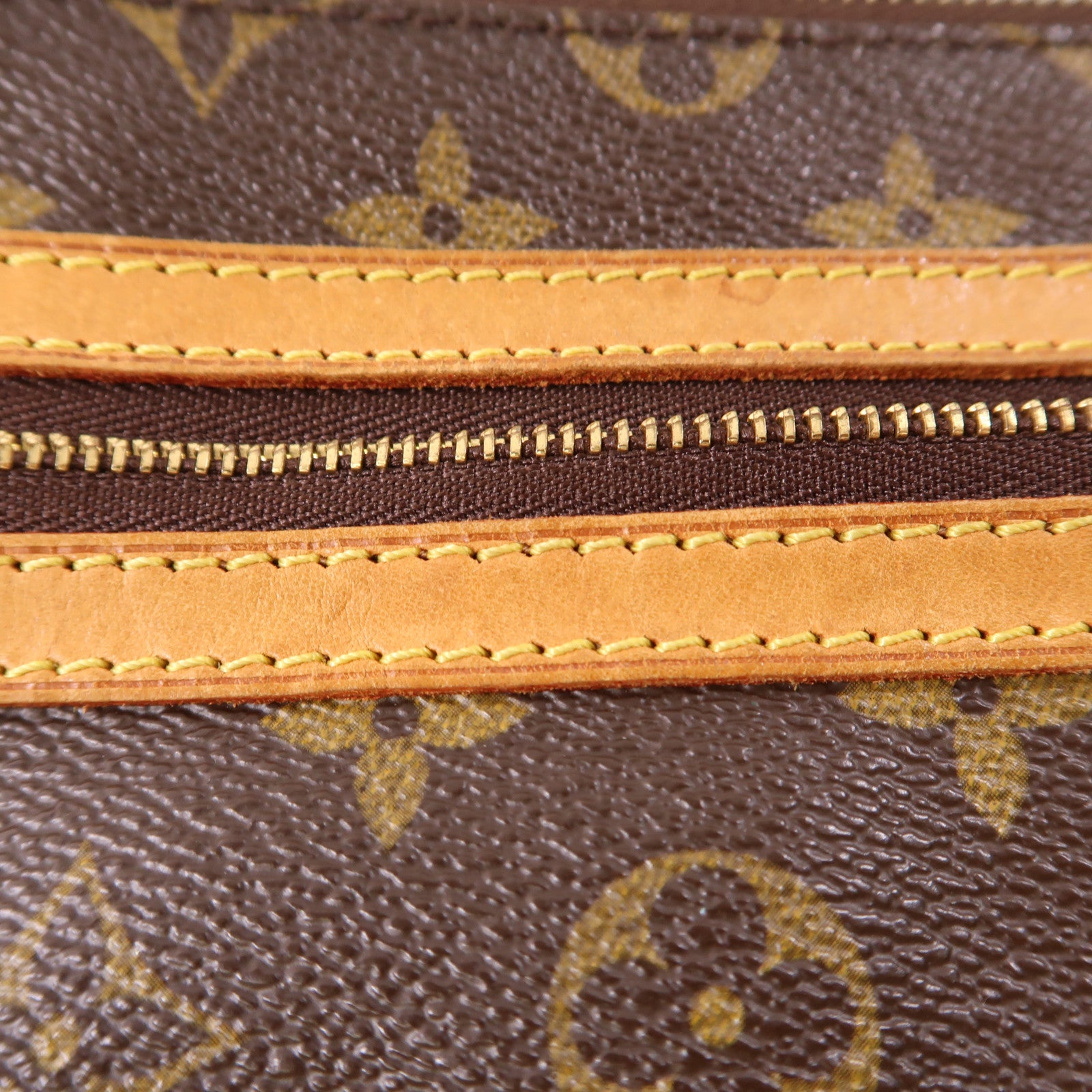 LOUIS VUITTON Monogram Pochette Bosphore金扣肩背袋