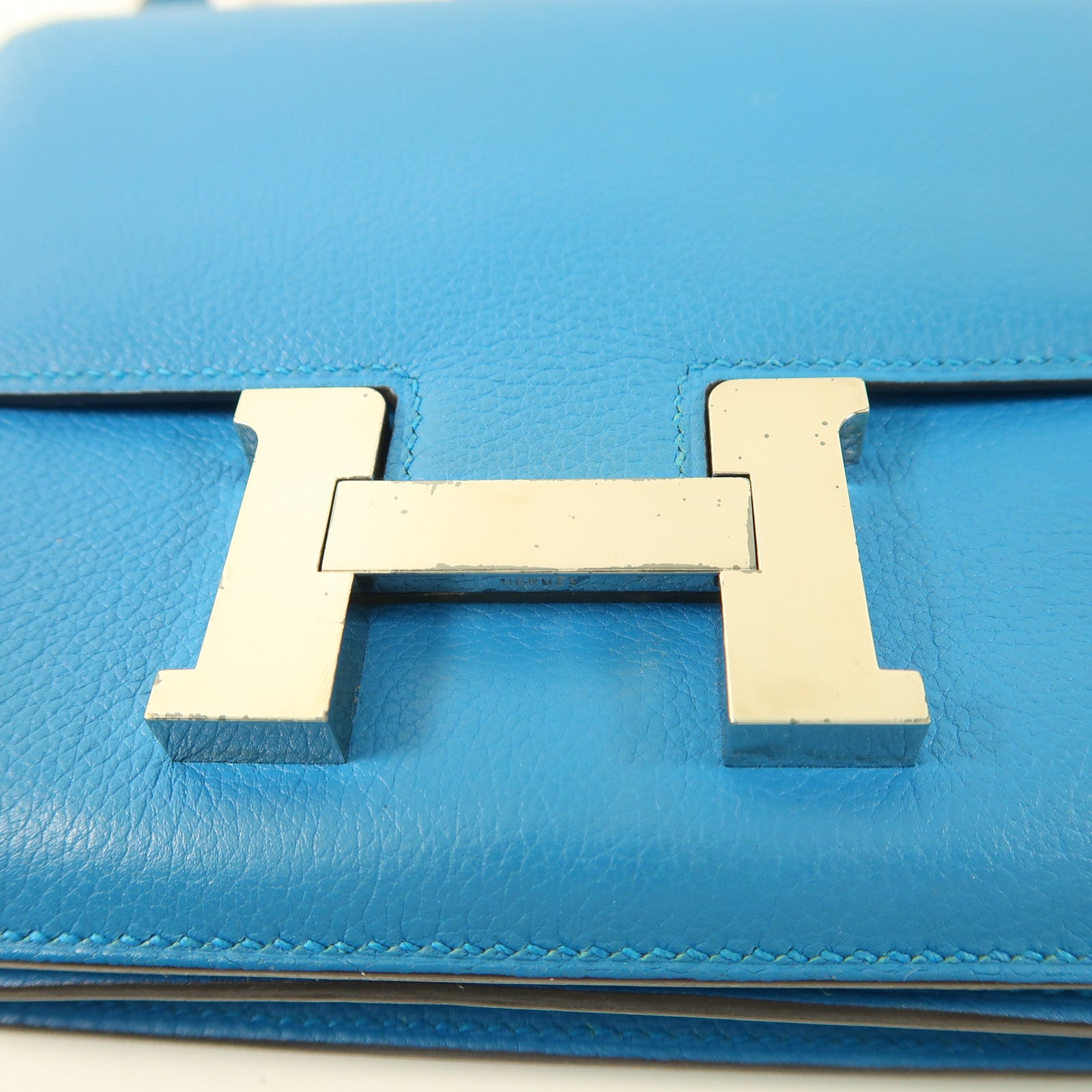 HERMES Evercolor皮革Constance Mini銀扣肩背袋7W Bleu Izmir