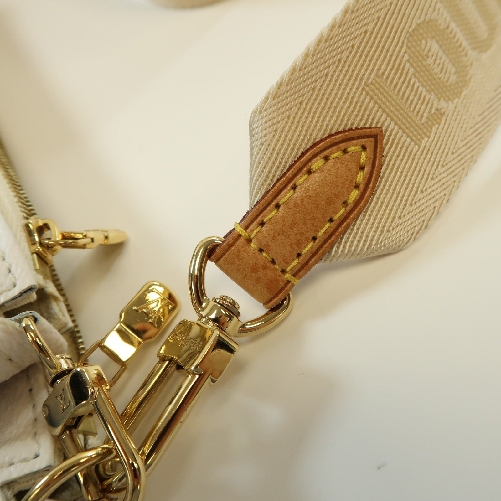 LOUIS VUITTON Monogram Multi Pochette金扣肩背袋藍色/白色