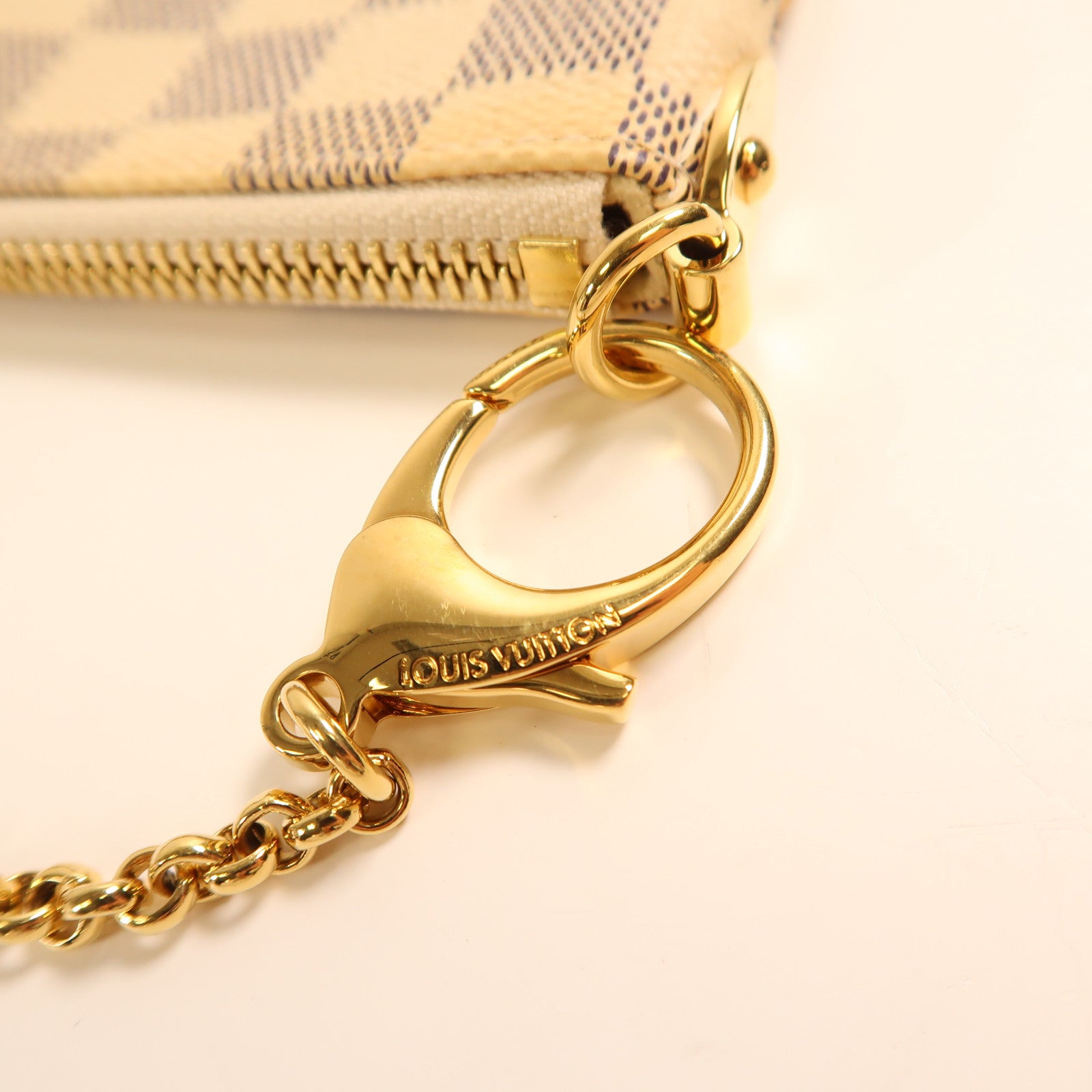 LOUIS VUITTON Damier Azur Shoulder Bag金扣鏈帶肩背袋