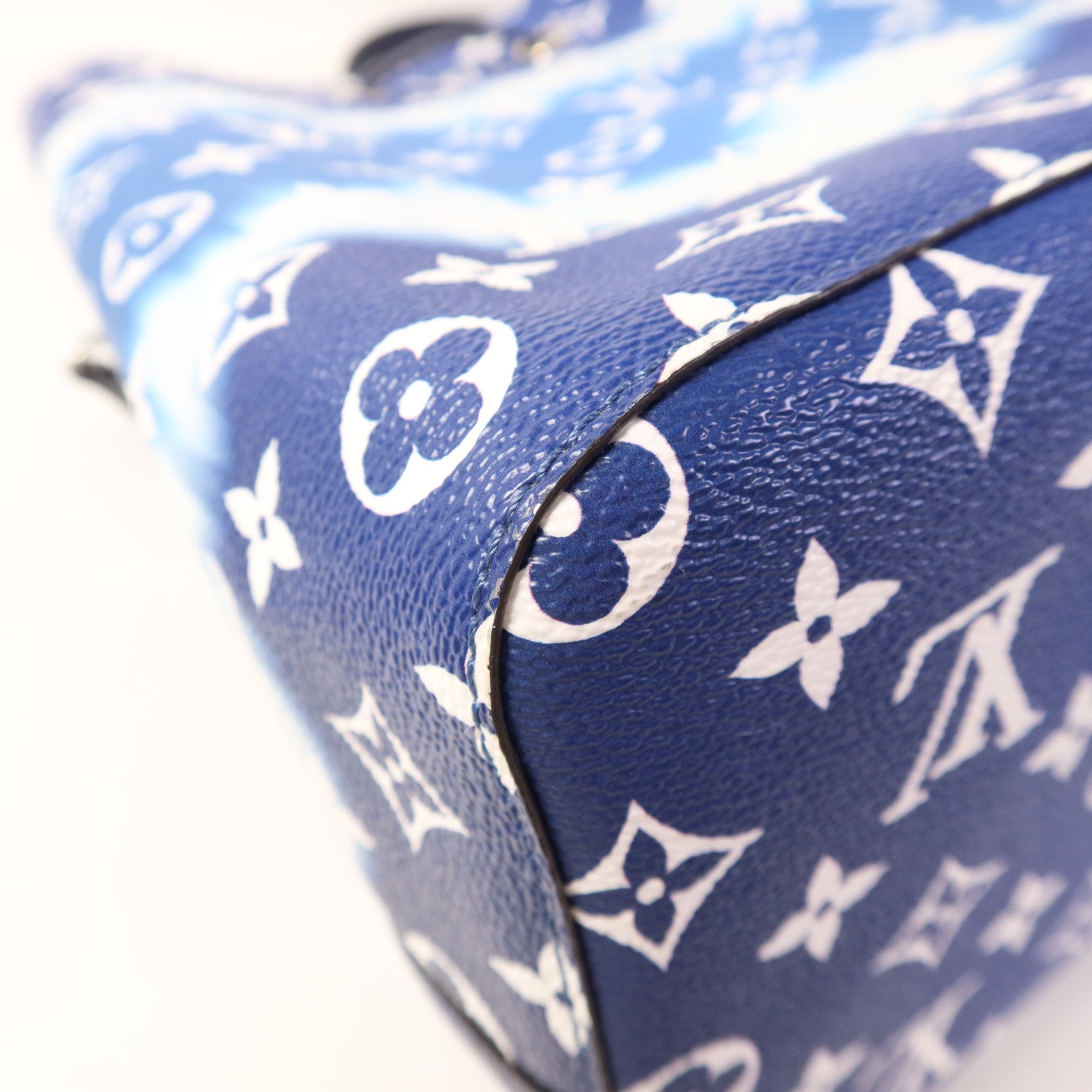 LOUIS VUITTON Monogram Escale Neo Noe銀扣肩背袋