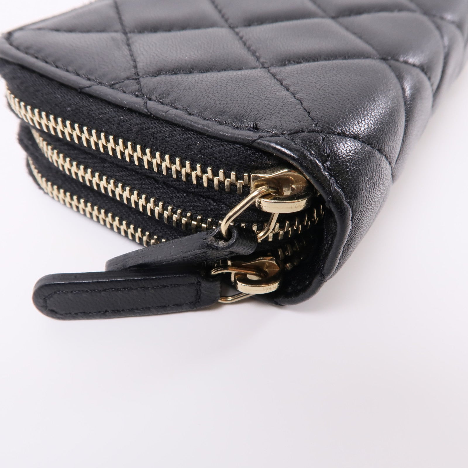 CHANEL 羊皮皮革Zipper Wallet金扣錢包黑色