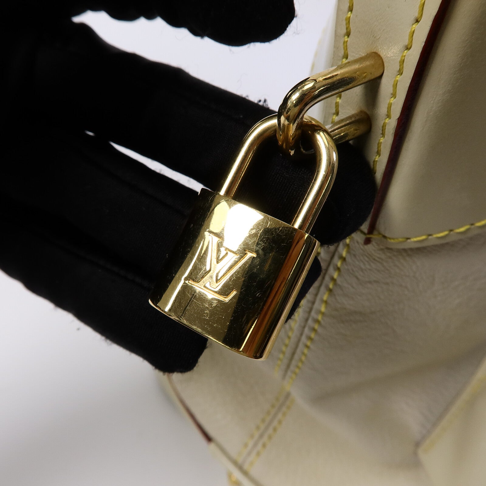 LOUIS VUITTON Suhali Lockit MM手挽袋