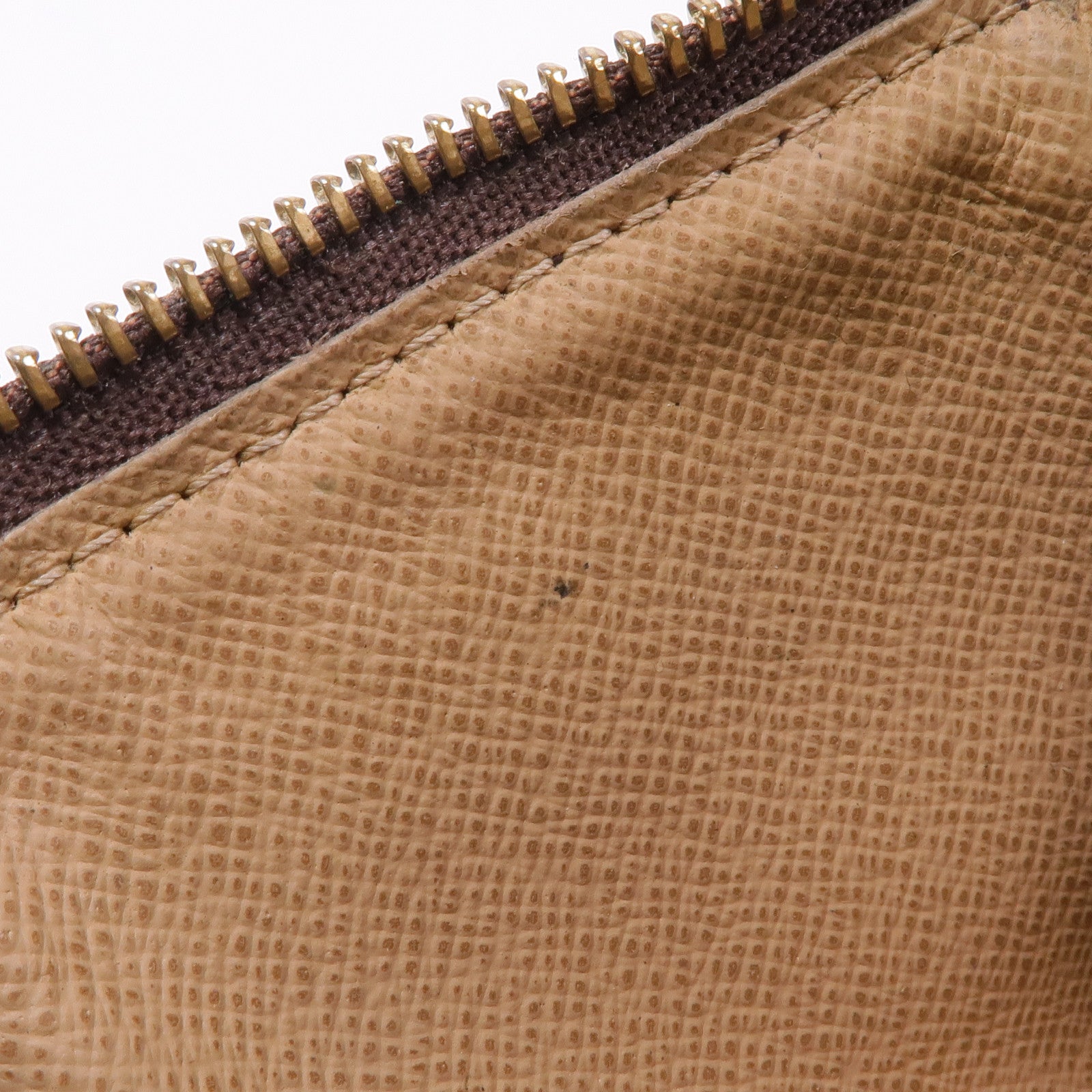 LOUIS VUITTON Monogram Pochette Cre T & B金扣零錢包