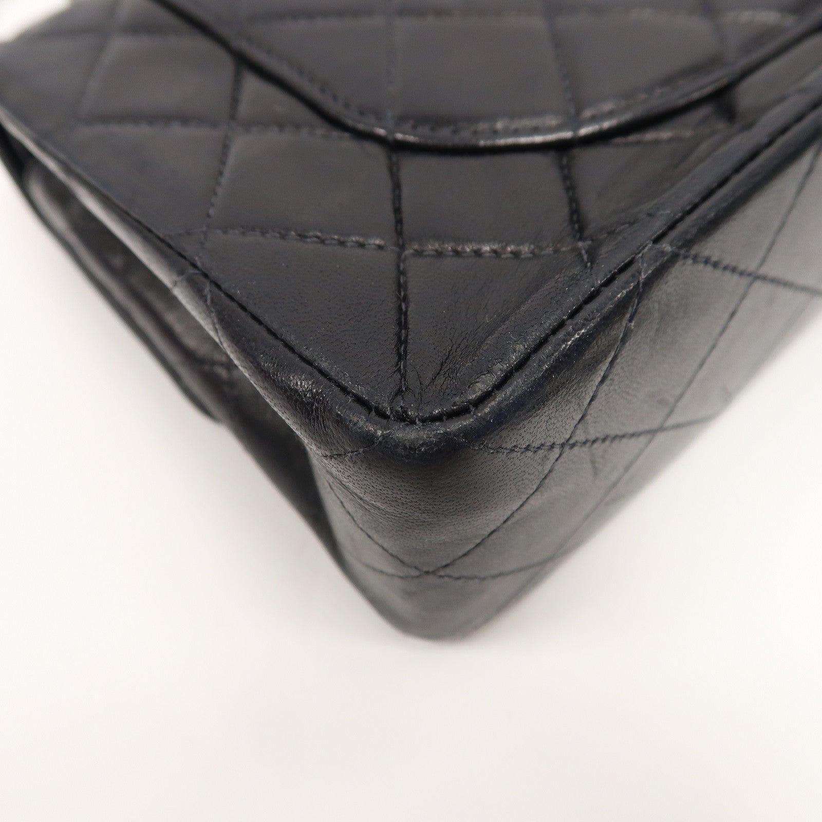 CHANEL 【激減優惠】菱格牛皮皮革Classic Chain Shoulder Bag銀扣鏈帶肩背袋黑色