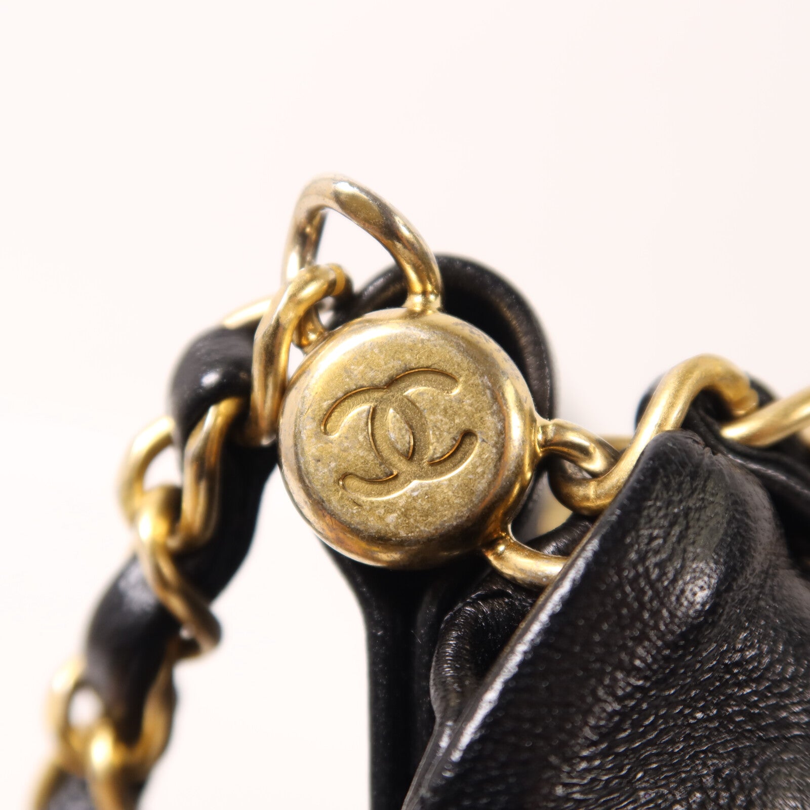 CHANEL 羊皮皮革Mini Resin Charms Bag鏈帶手挽肩背兩用袋