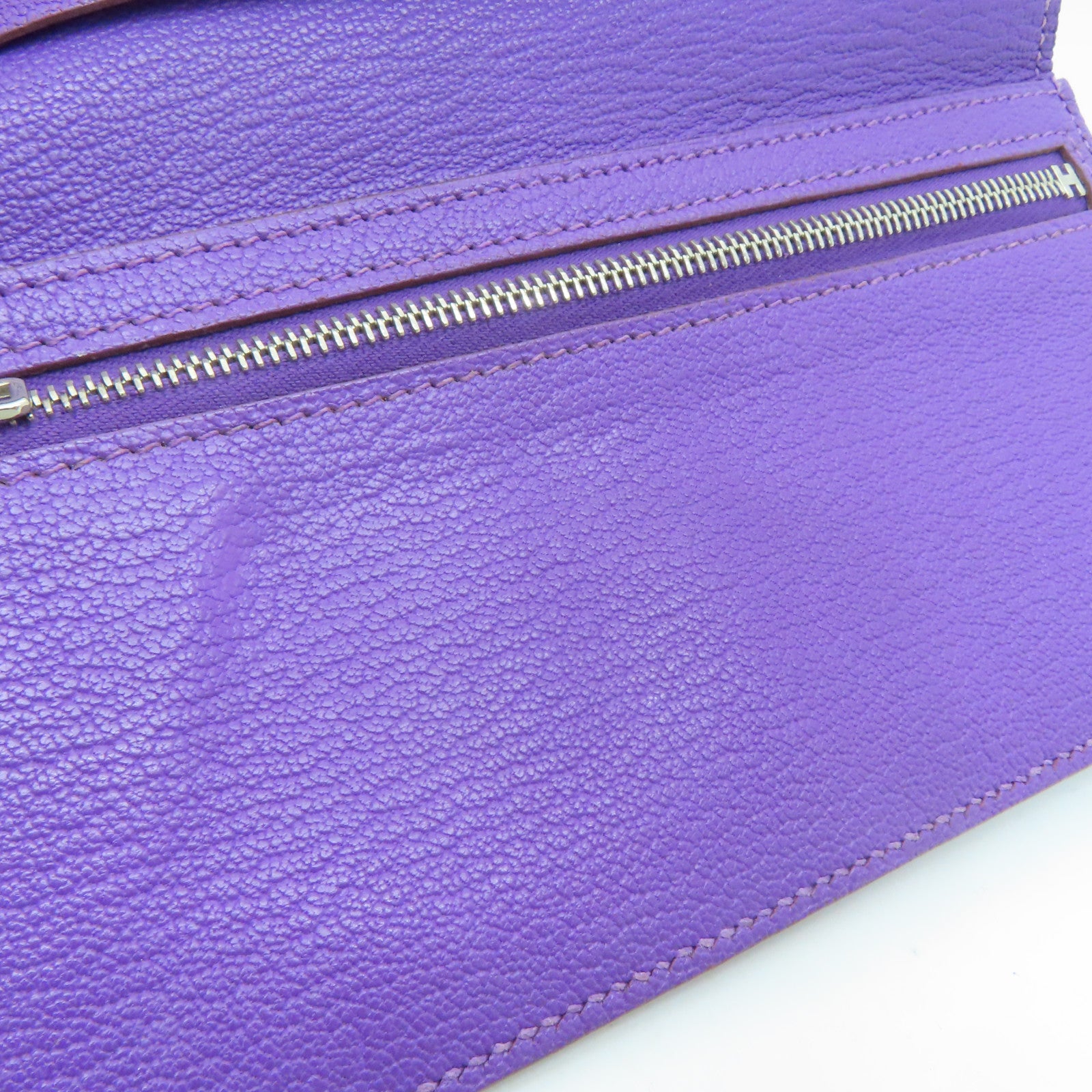 HERMES [Sharp Discount] Chevre Leather Bearn W Snap Silver Buckle Long Wallet Ultraviolet/Purple