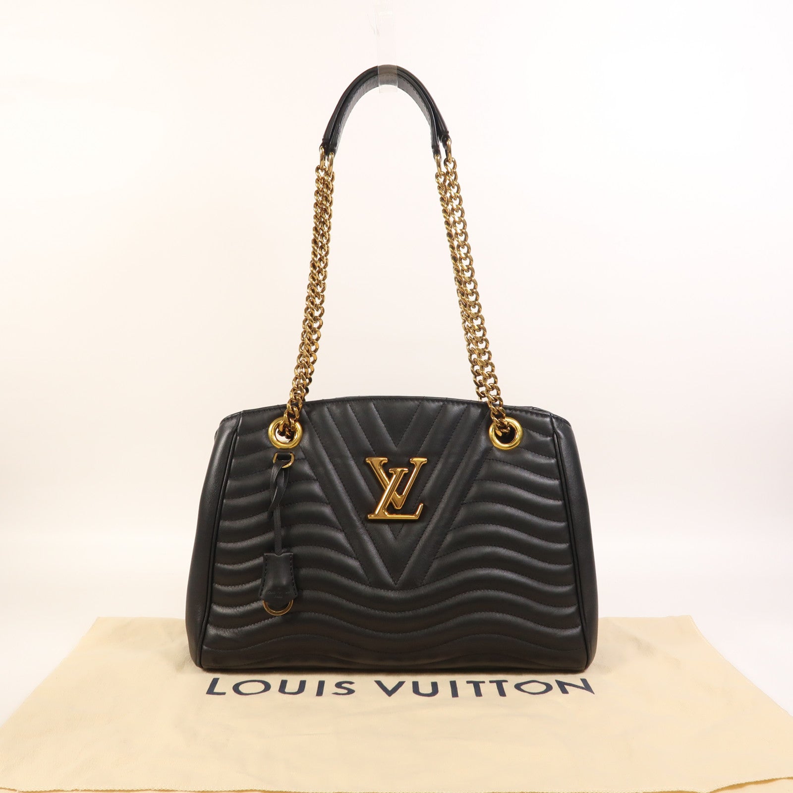 LOUIS VUITTON 牛皮皮革New Wave Chain Tote金扣鏈帶肩背袋