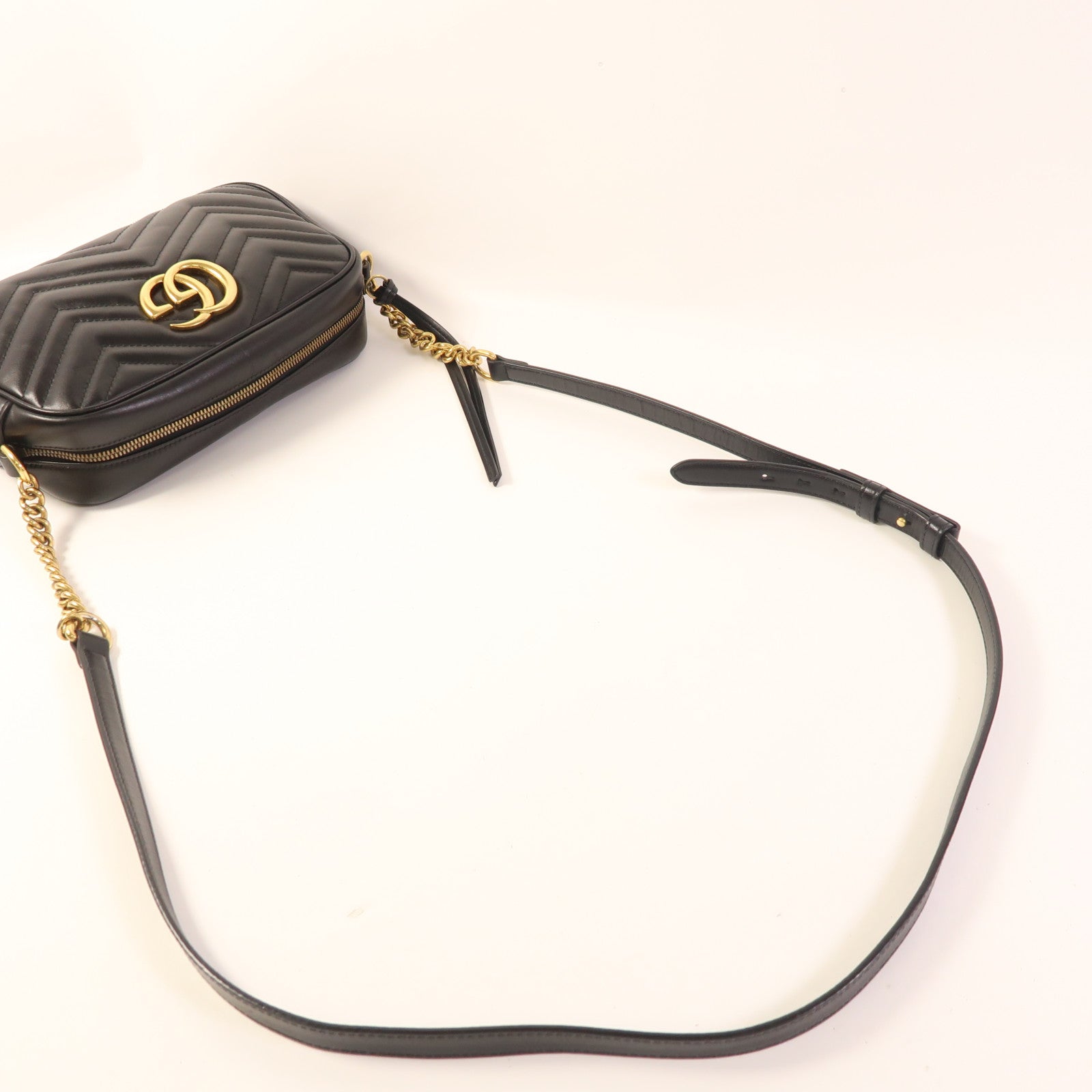 GUCCI GG GHW GG Marmont Shoulder Bag Calfskin Leather Black