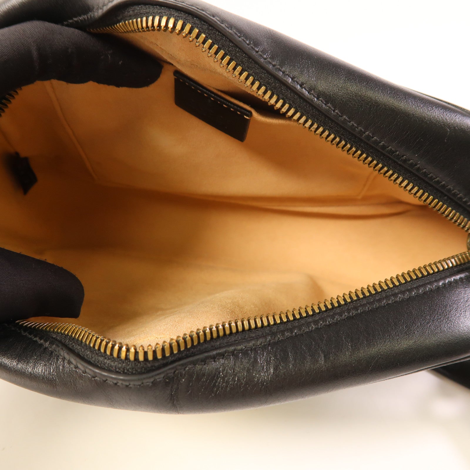 GUCCI GG GHW GG Marmont Shoulder Bag Calfskin Leather Black