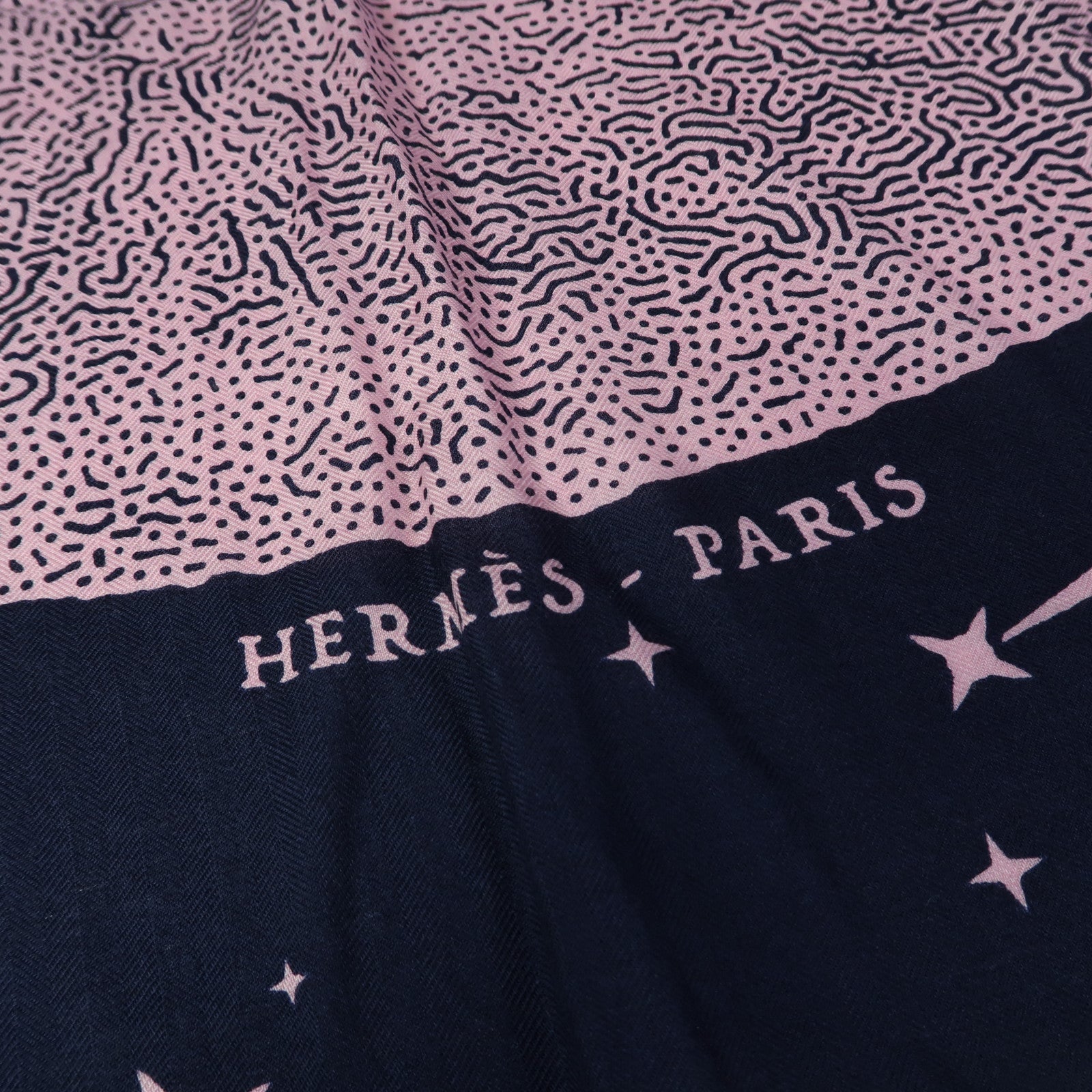 HERMES 羊絨/絲質Scarf 140X140圍巾粉紅色/深藍色