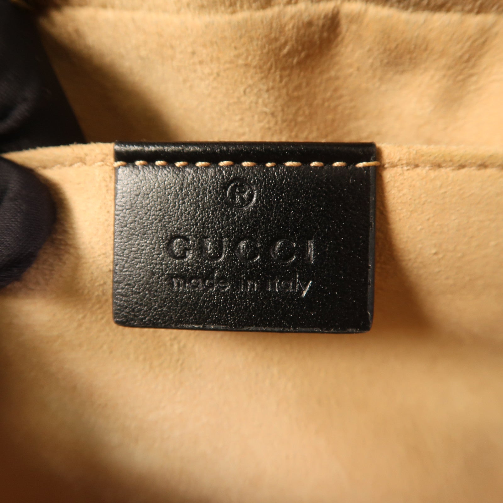 GUCCI GG GHW GG Marmont Shoulder Bag Calfskin Leather Black