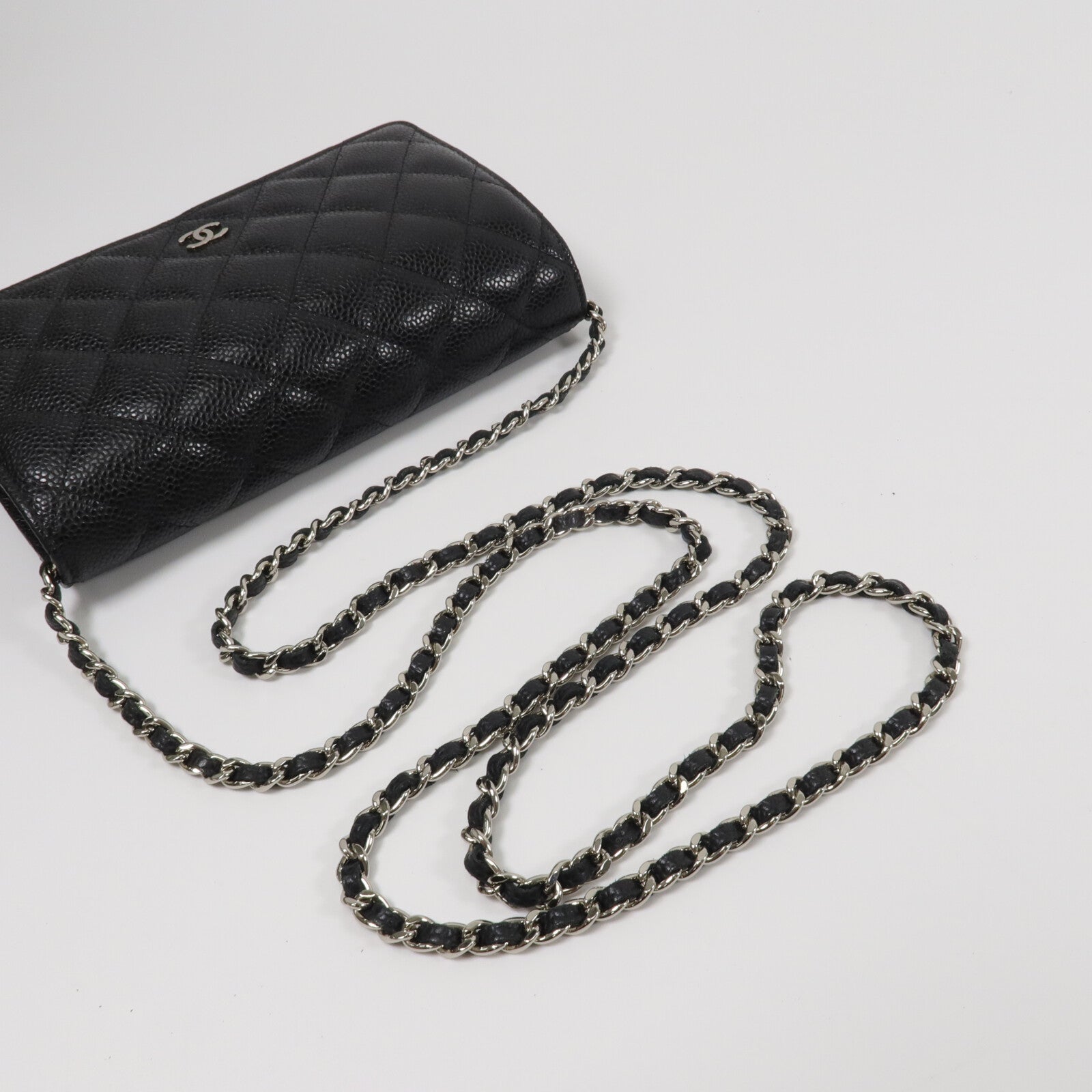 CHANEL 牛皮皮革WOC Wallet On Chain鏈帶肩背袋