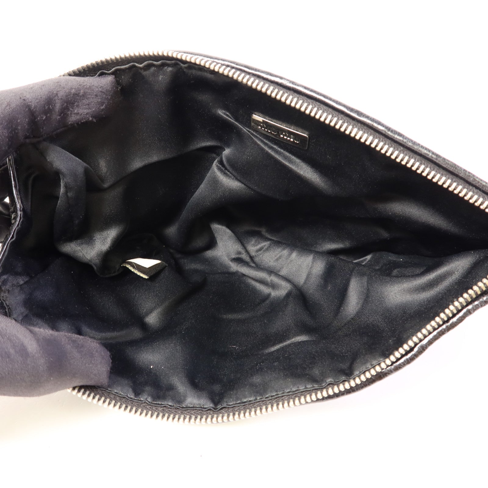 Miu Miu 牛皮皮革Pouch銀扣小袋