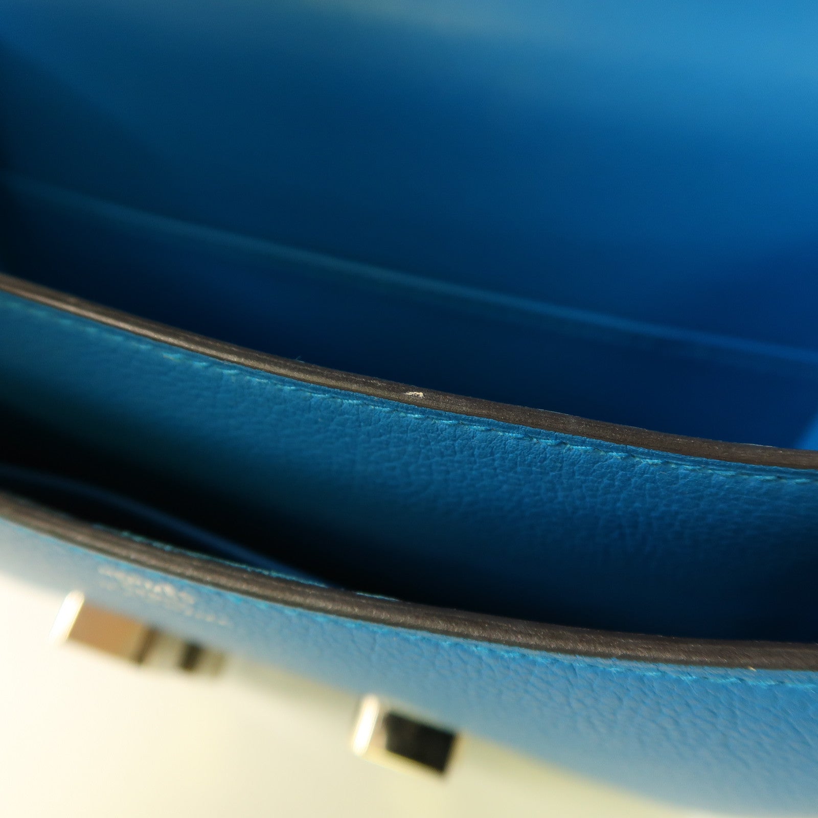 HERMES Evercolor皮革Constance Mini銀扣肩背袋7W Bleu Izmir