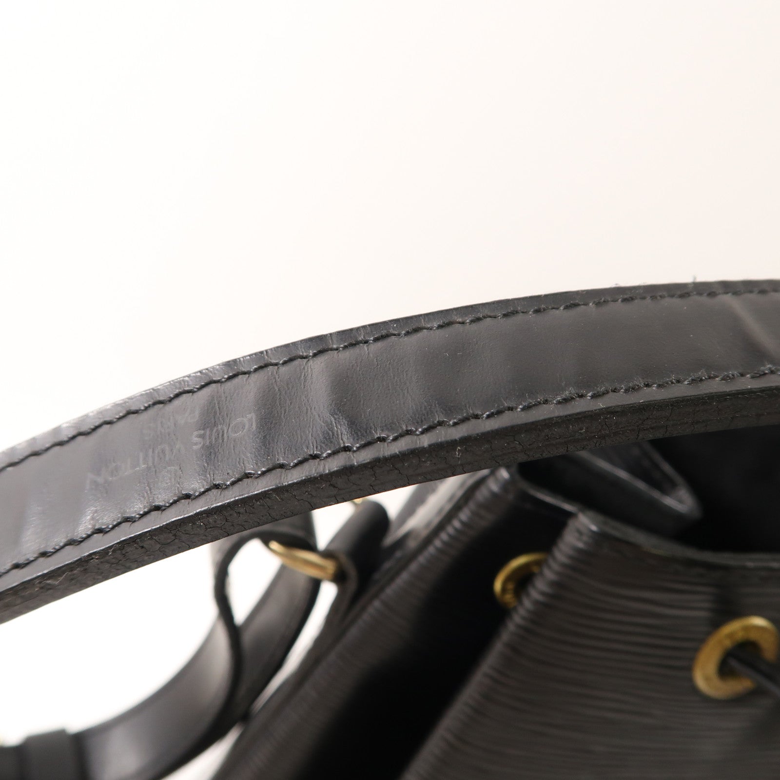 LOUIS VUITTON Epi Noe金扣肩背袋黑色