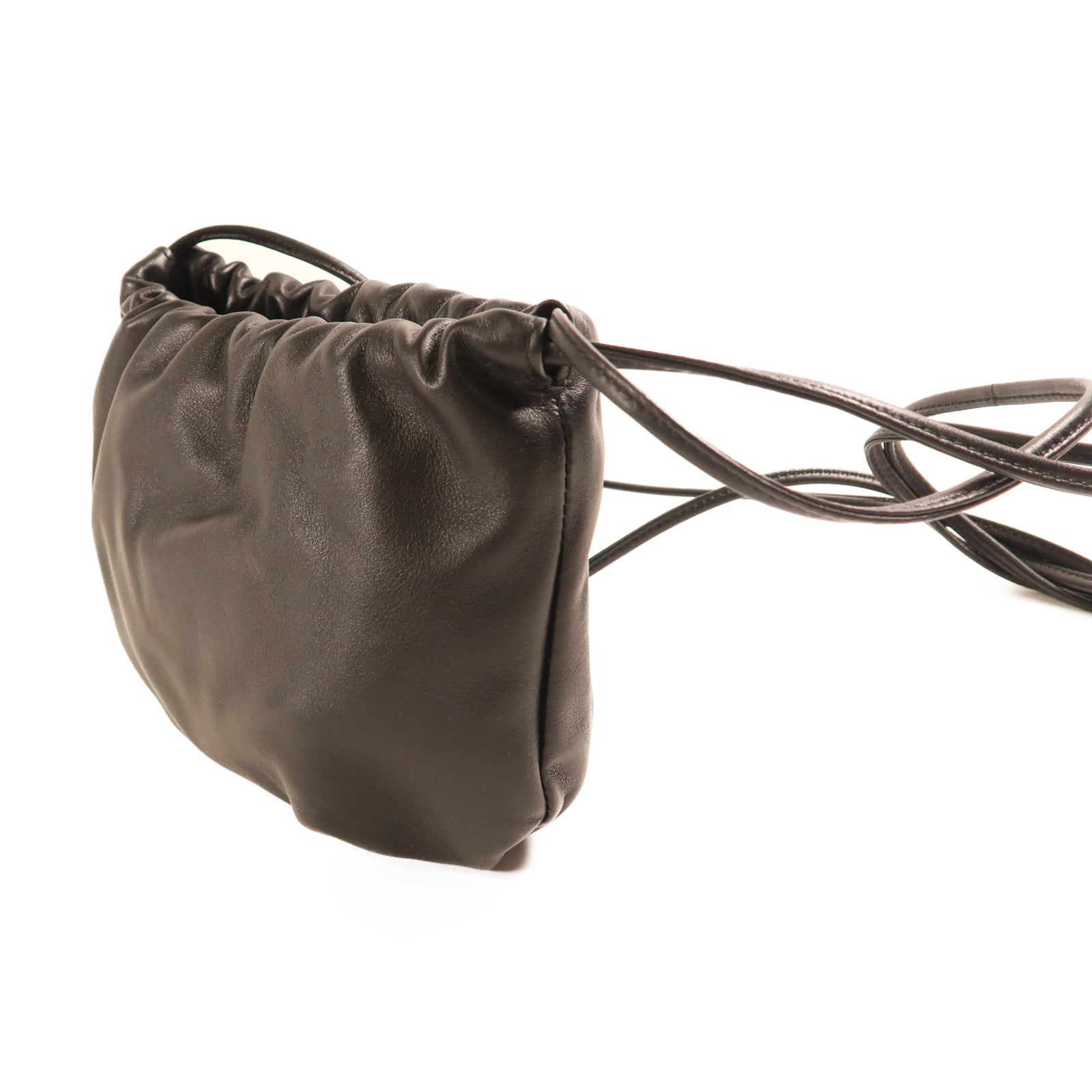 BOTTEGA VENETA 羊皮皮革The Bulb Mini Pouch金扣肩背袋