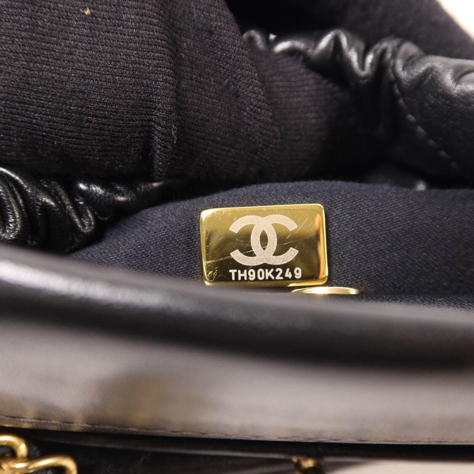 CHANEL 羊皮皮革Mini Resin Charms Bag鏈帶手挽肩背兩用袋