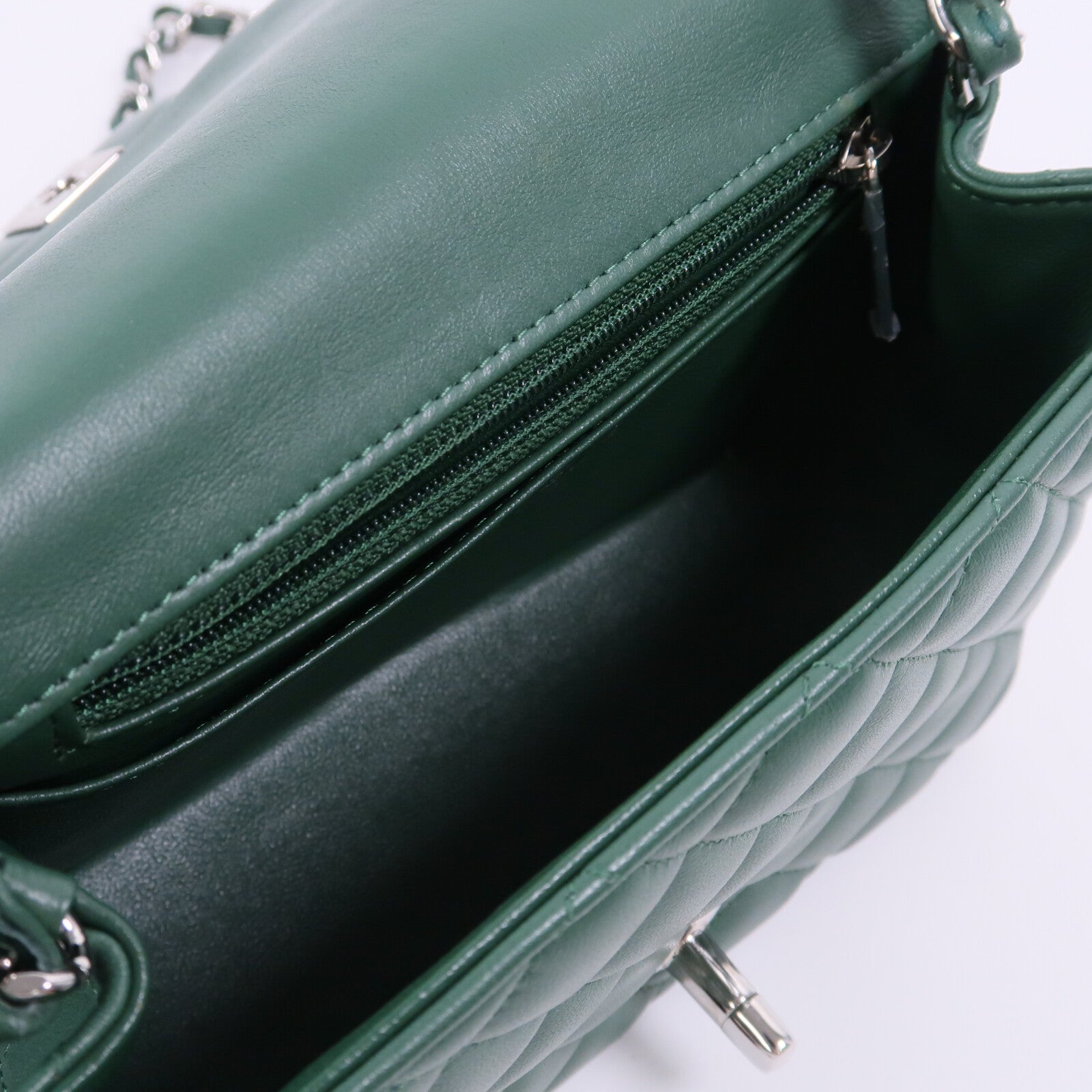 CHANEL 羊皮皮革Mini Classic 17鏈帶肩背袋