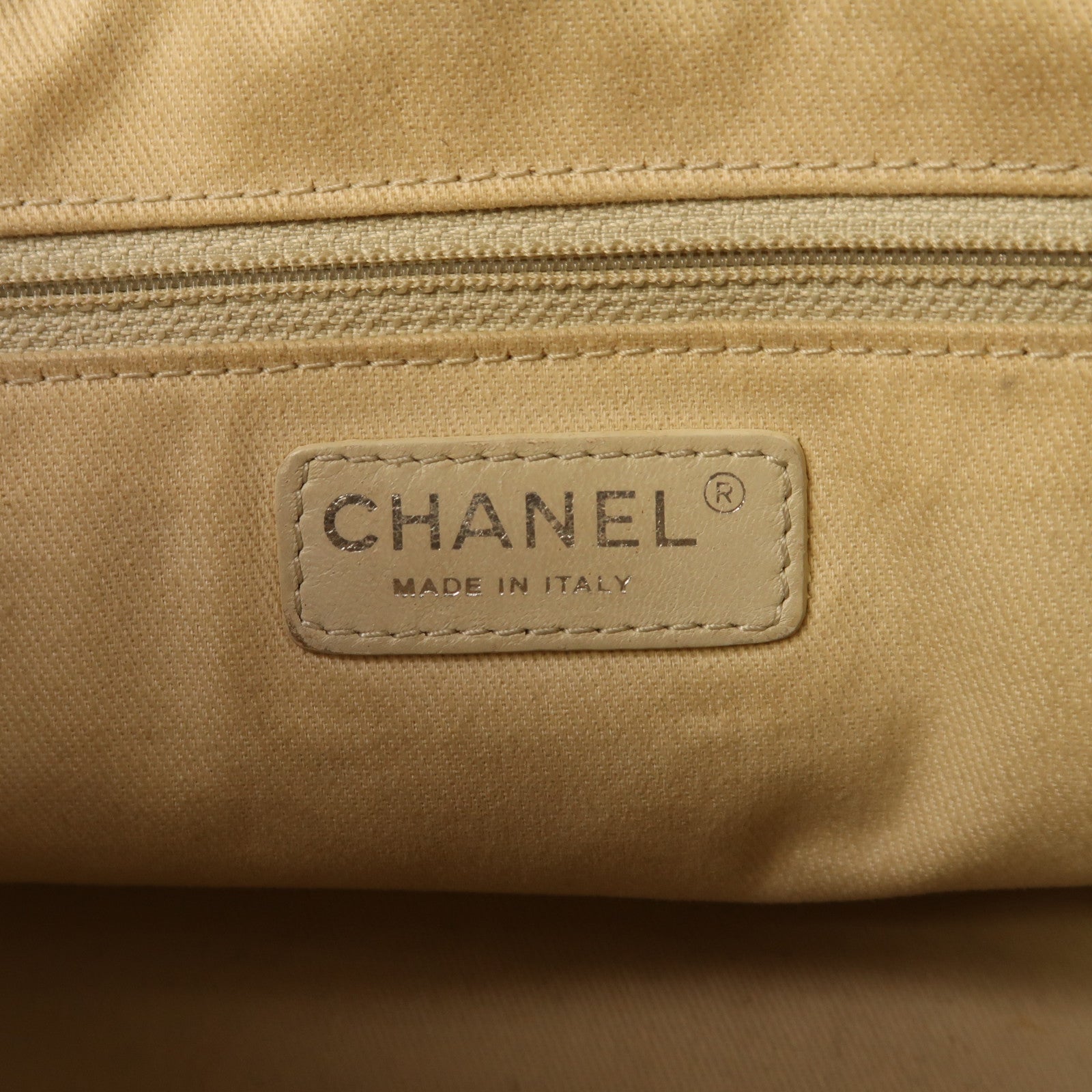 CHANEL 牛皮皮革Chain Shoulder銀扣肩背袋啡色