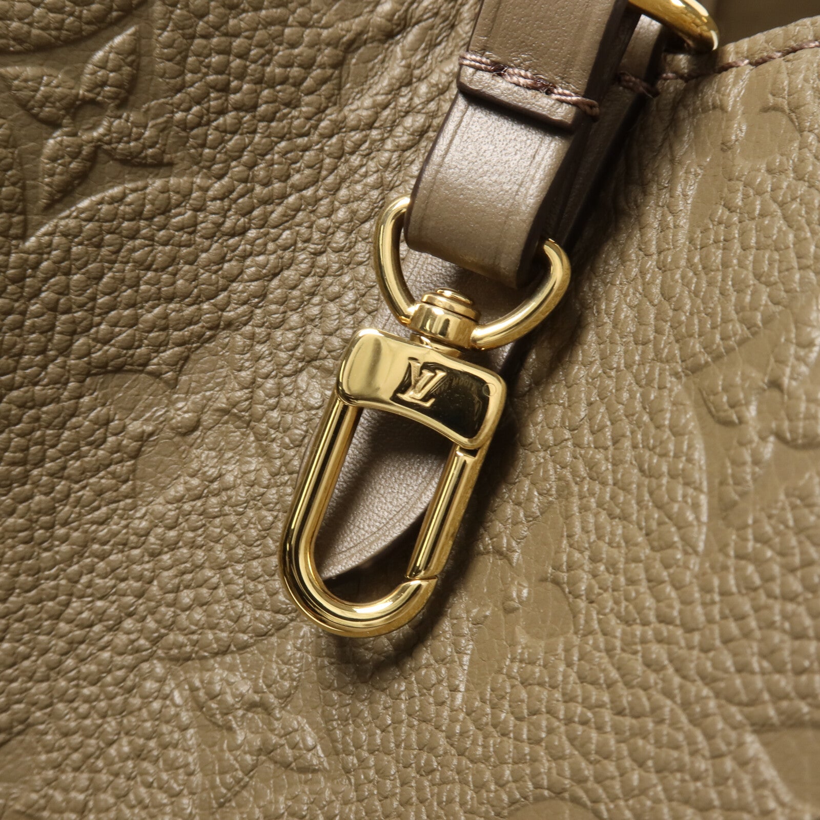 LOUIS VUITTON Monogram Empreinte All In One PM肩背袋
