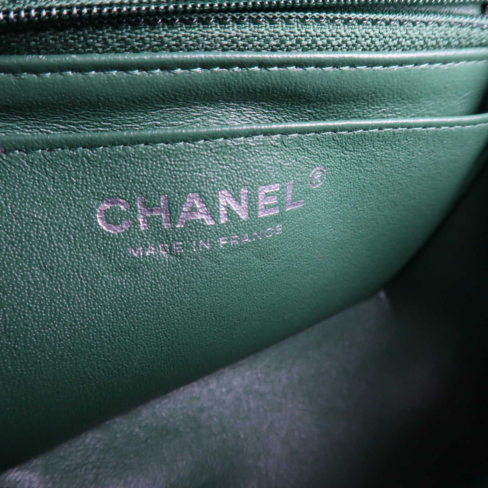 CHANEL 羊皮皮革Mini Classic 17鏈帶肩背袋