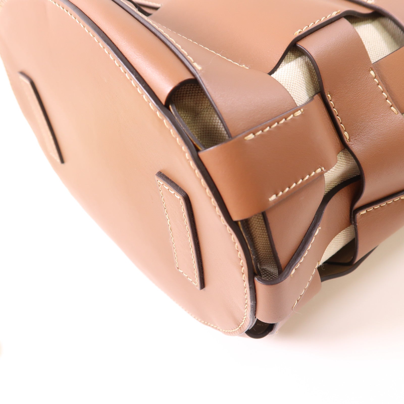 BURBERRY 牛皮皮革Foster Bucket Bag金扣肩背袋