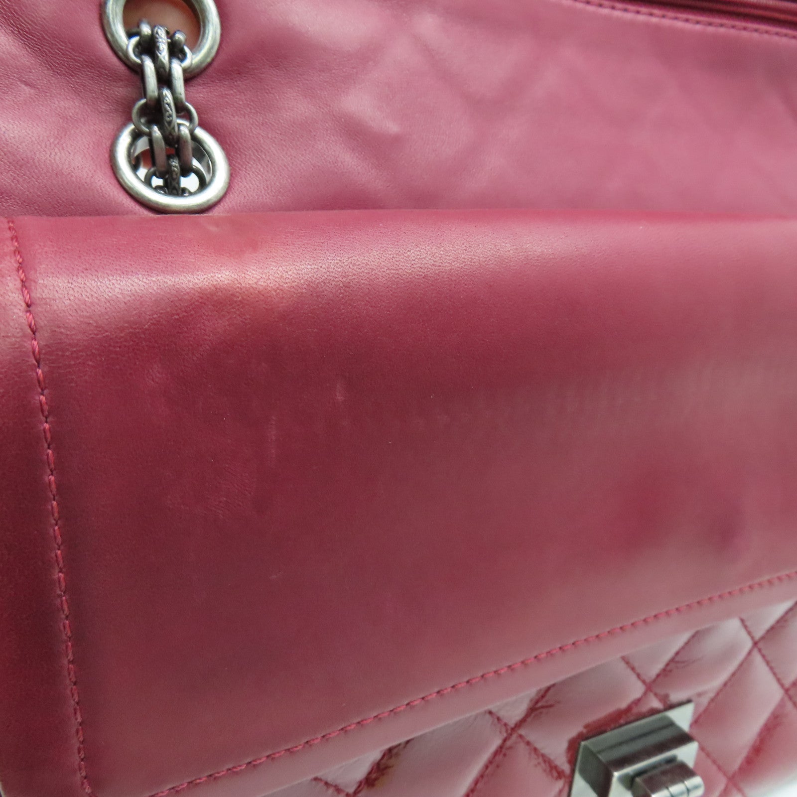 CHANEL 菱格漆皮皮革2.55 Chain Shoulder银扣链带肩背袋红色