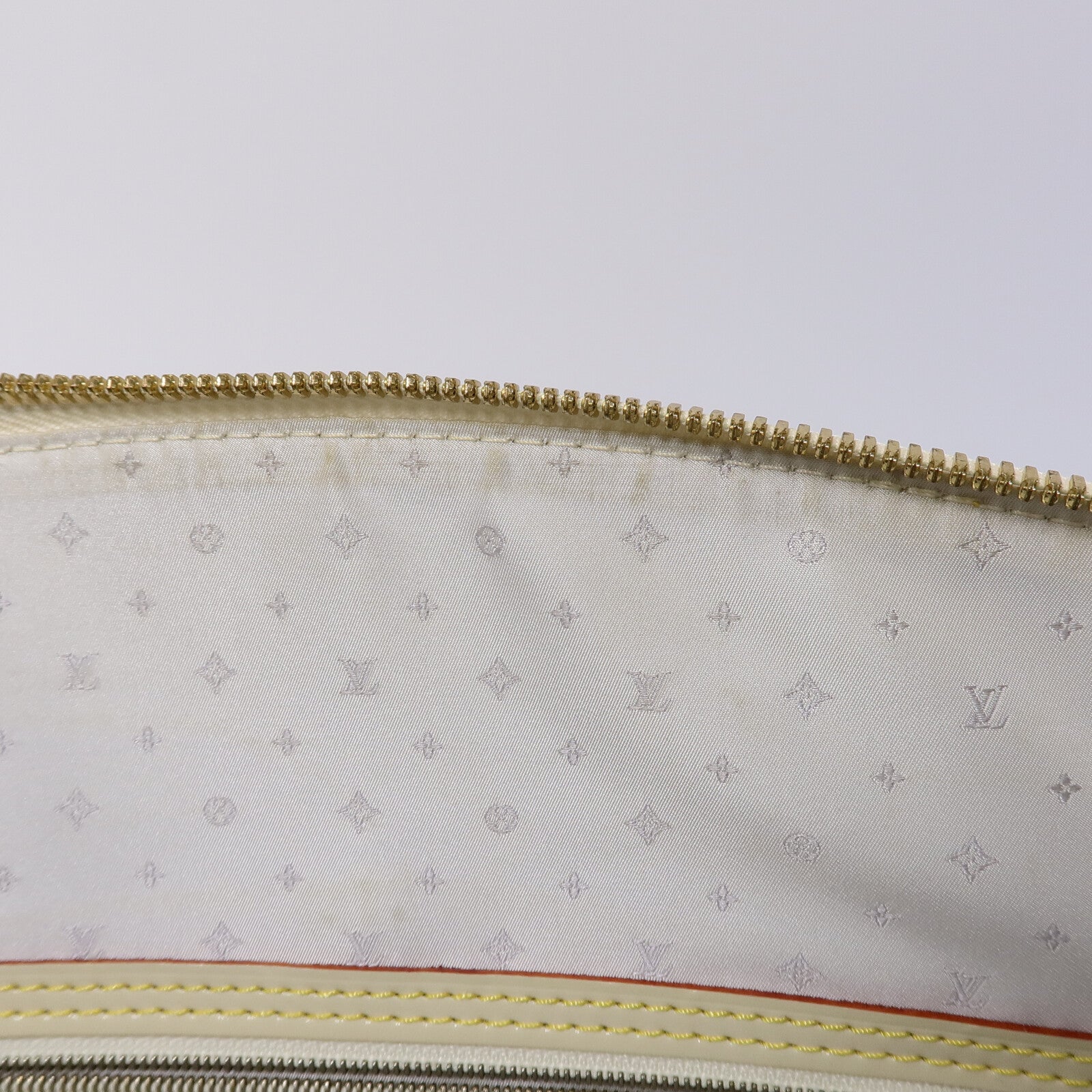 LOUIS VUITTON Suhali Lockit MM手挽袋