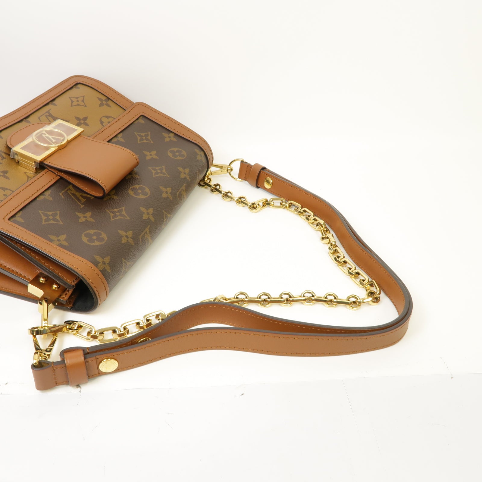 LOUIS VUITTON Monogram Reverse Dauphine金扣肩背袋啡色