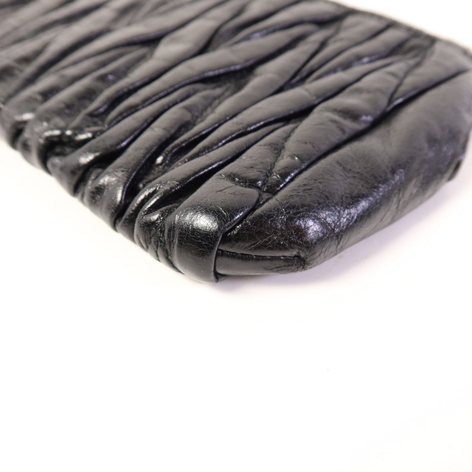 Miu Miu 牛皮皮革Pouch銀扣小袋