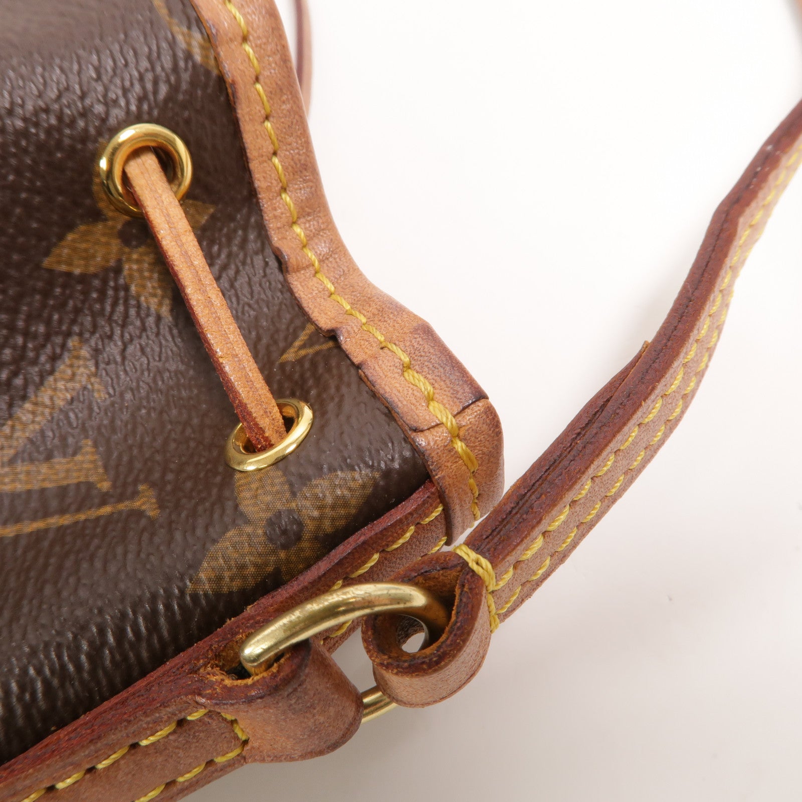 LOUIS VUITTON Monogram Nano Noe肩背袋