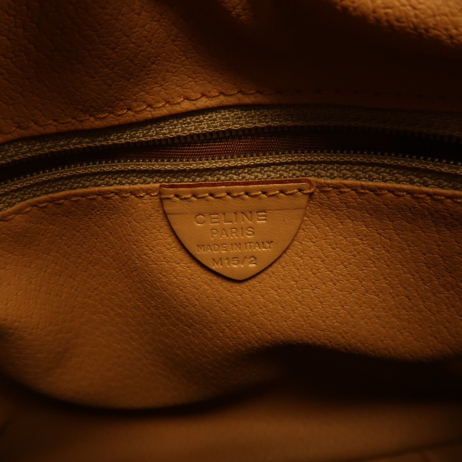 CELINE 塗層帆布Macadam Blason金扣肩背袋啡色