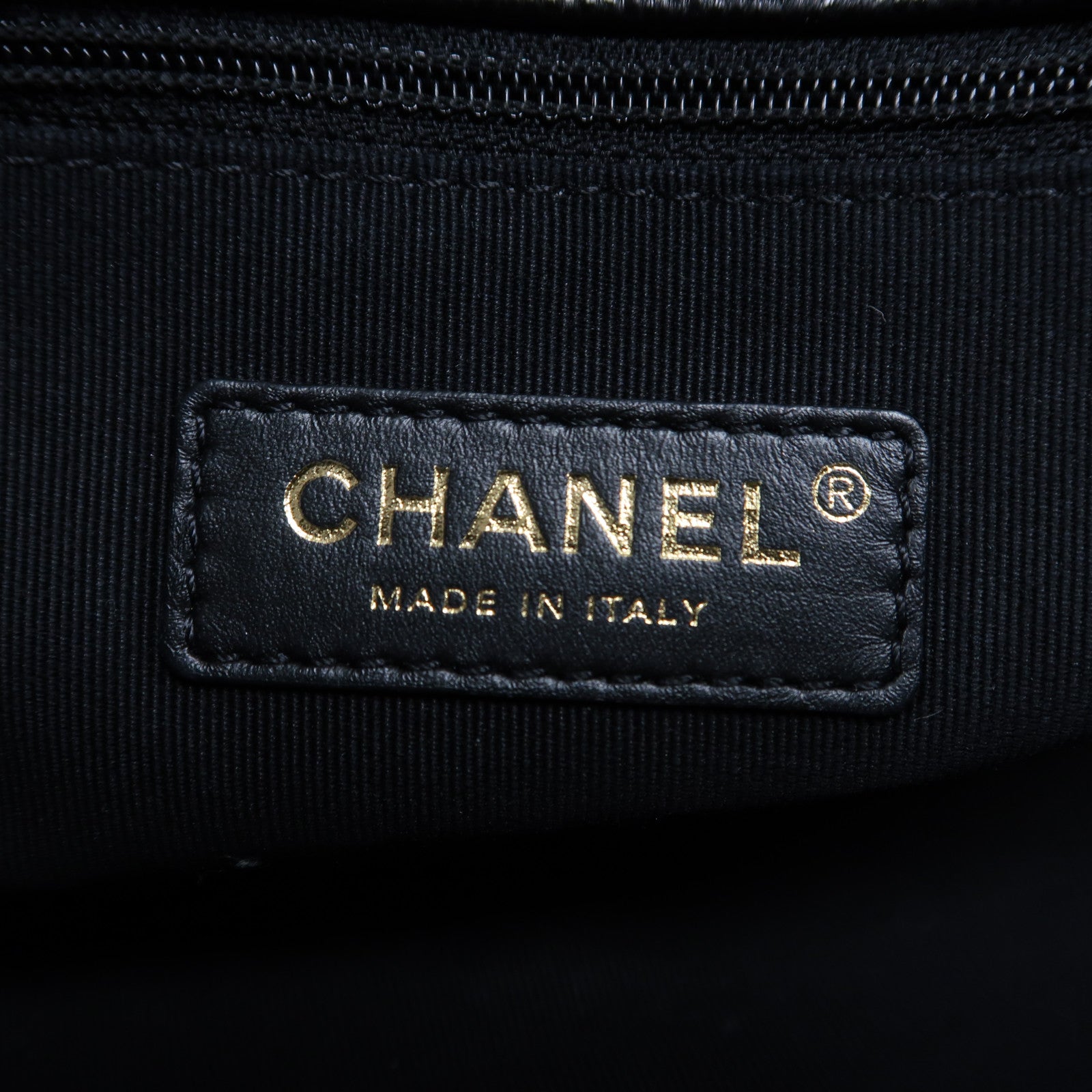 CHANEL 菱格牛皮皮革Mini Flap Bag金扣鏈帶肩背袋黑色