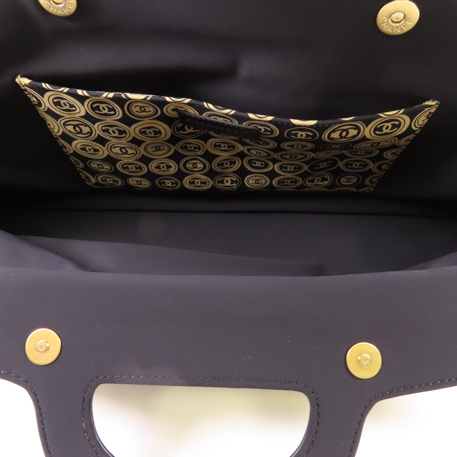 CHANEL 皮革/布料CC Logo Handbag金扣手挽袋