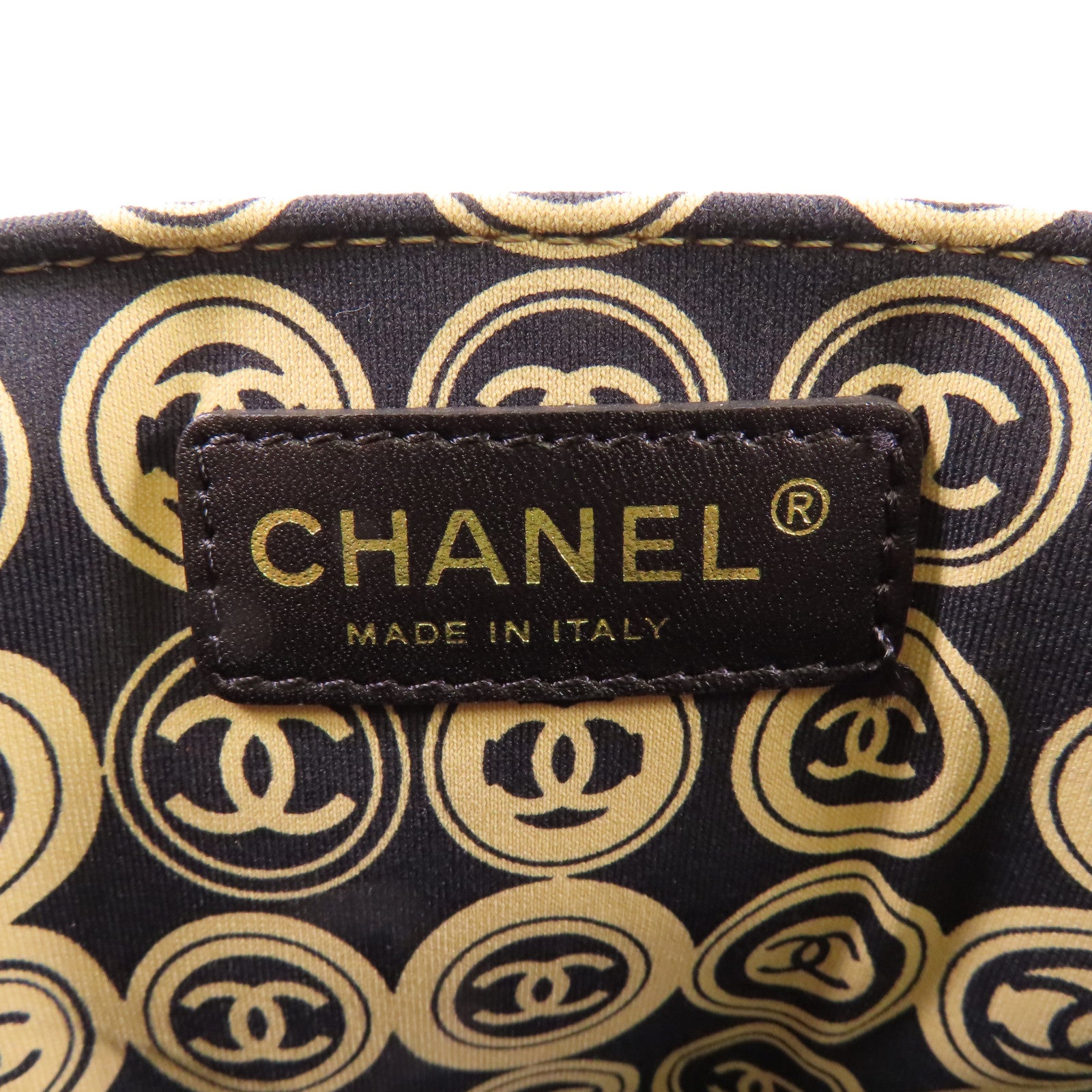 CHANEL 皮革/布料CC Logo Handbag金扣手挽袋