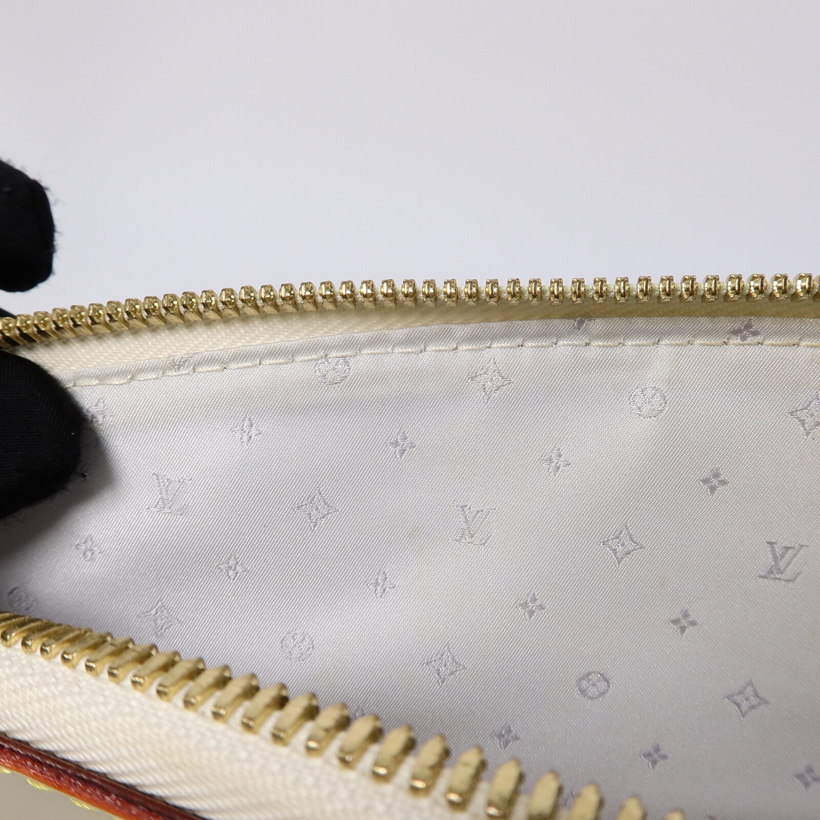 LOUIS VUITTON Suhali Lockit MM手挽袋