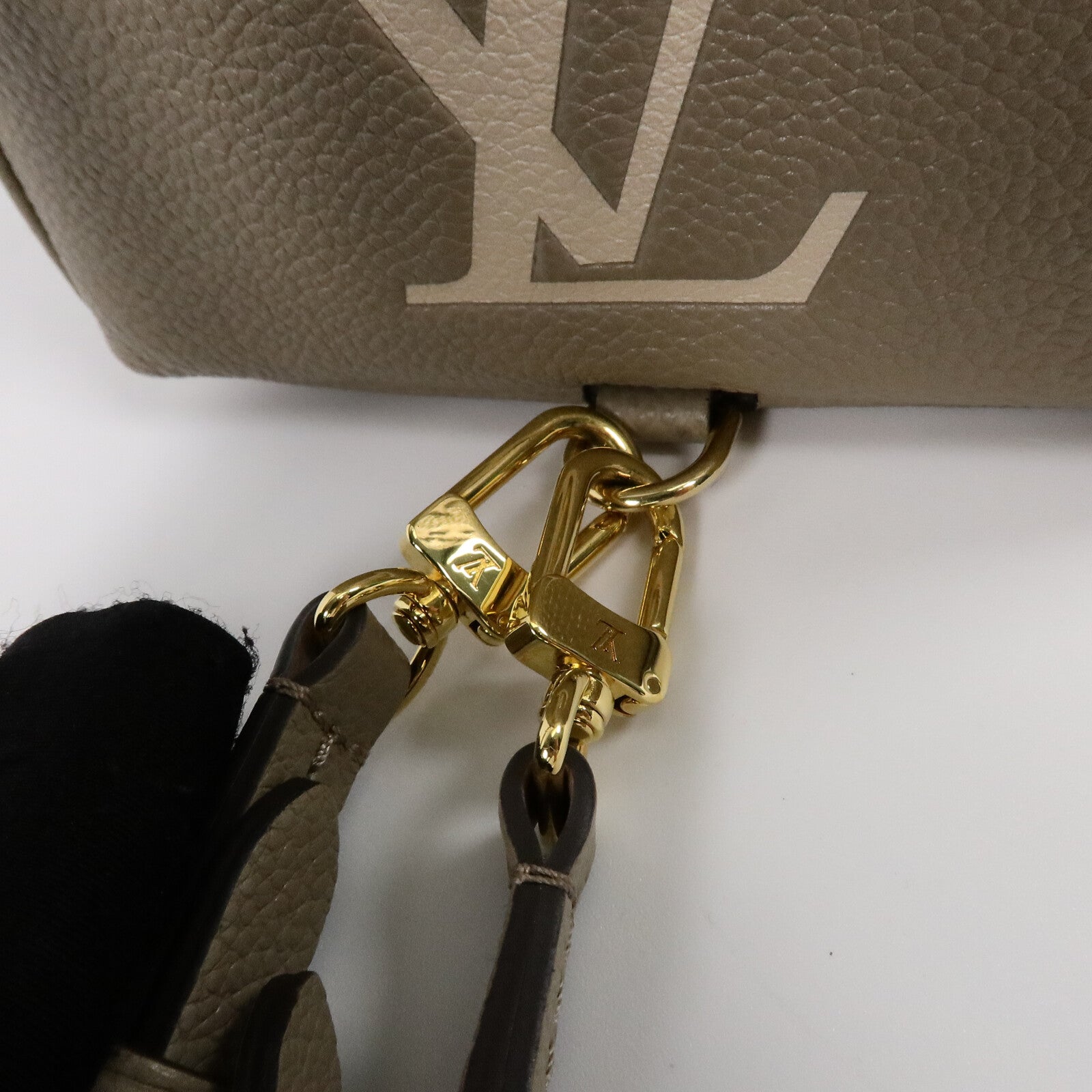 LOUIS VUITTON Monogram Empreinte Tiny Backpack背包