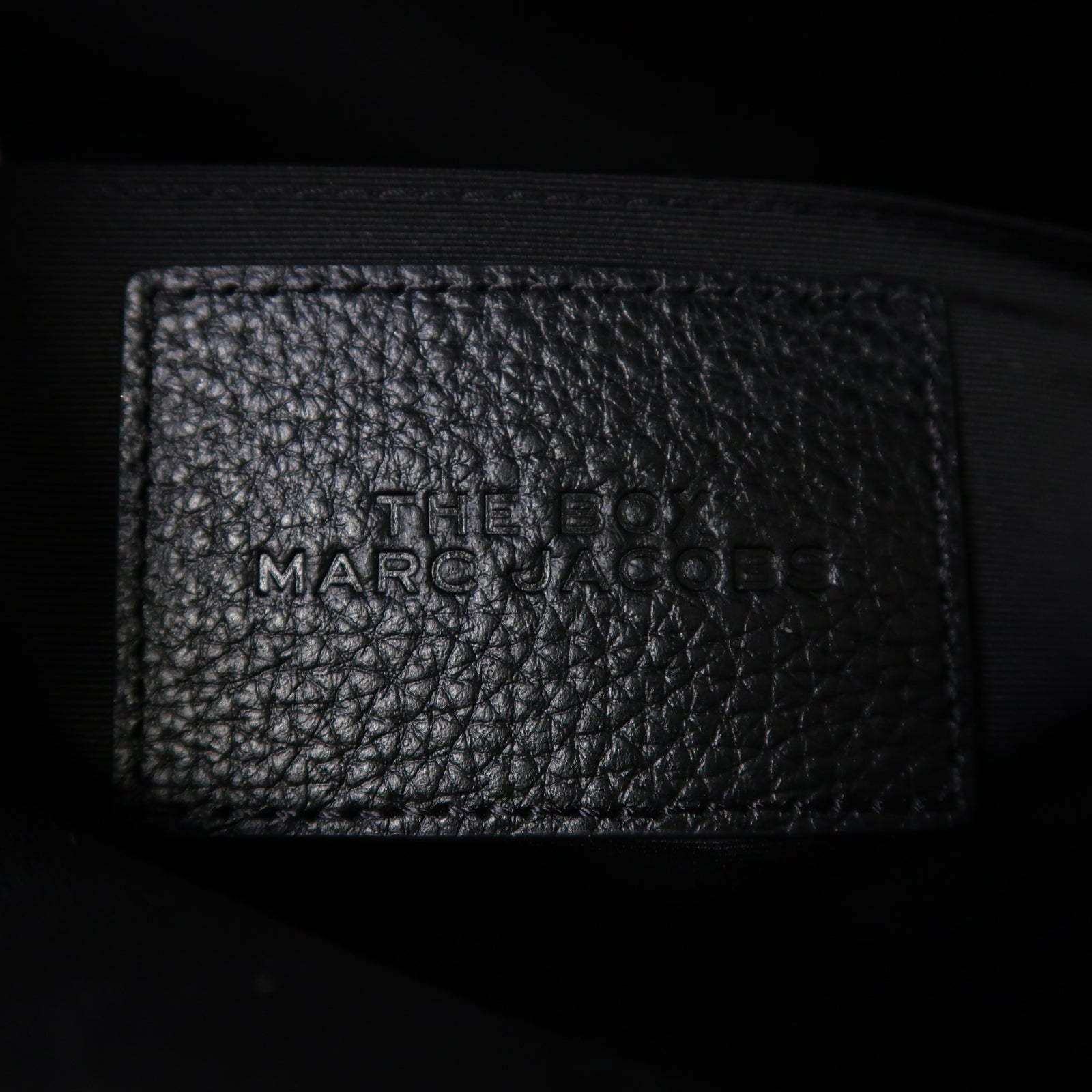 MARC JACOBS 牛皮皮革The Box 23金扣手挽肩背兩用袋黑色